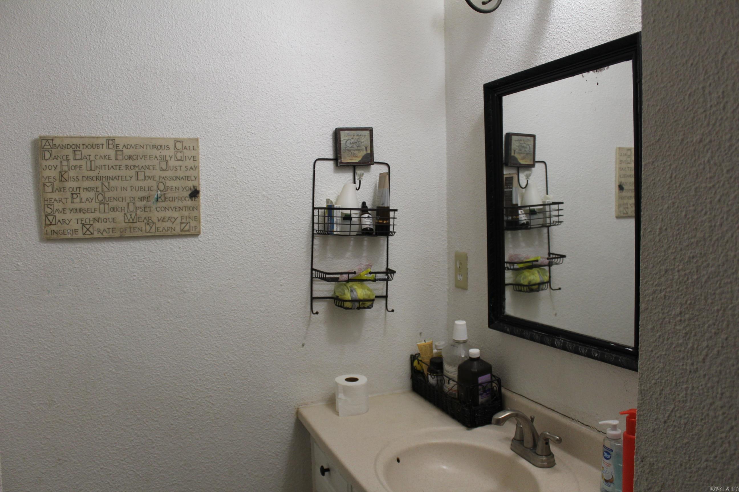 154 W Johnson  Hatfield, AR