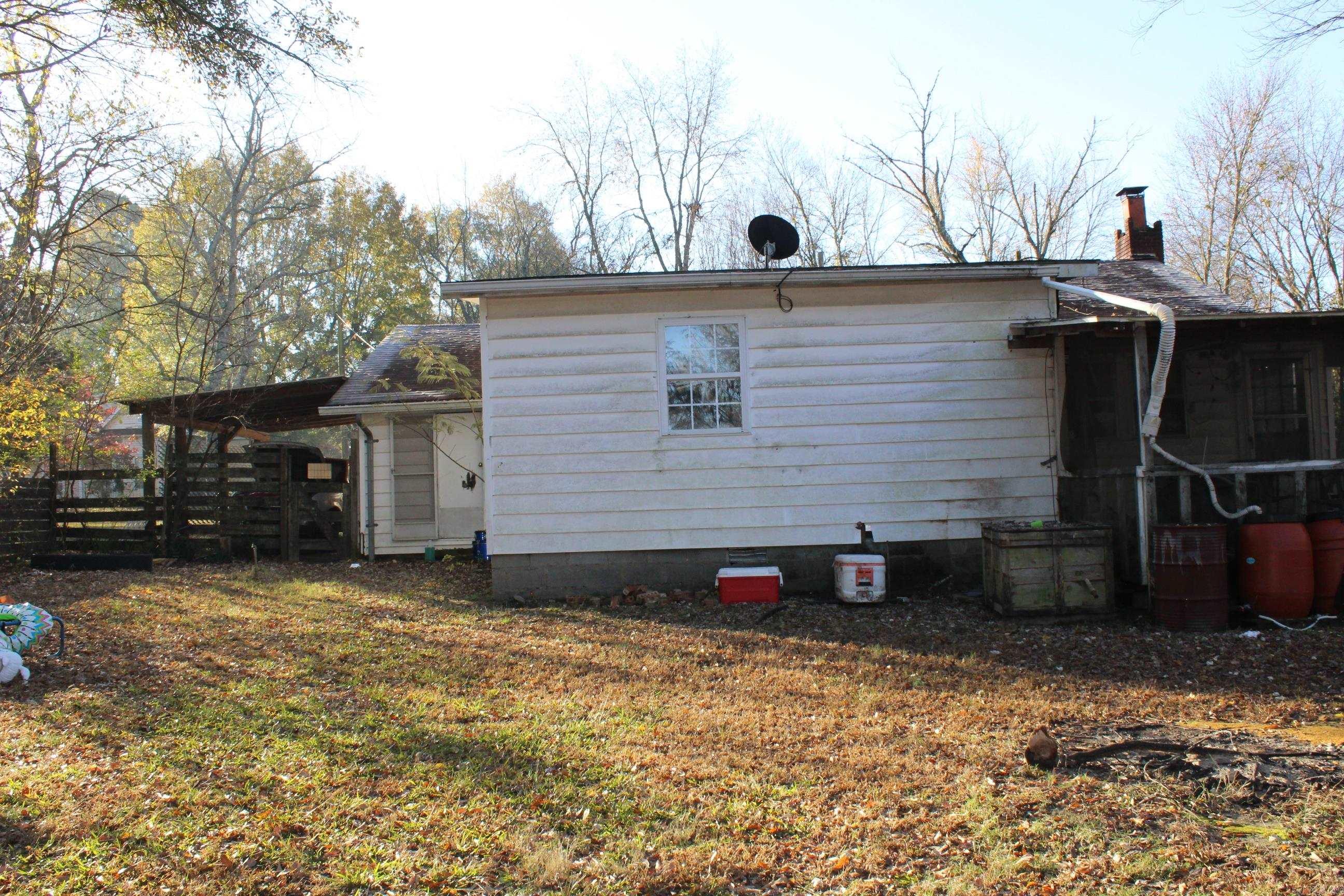 154 W Johnson  Hatfield, AR