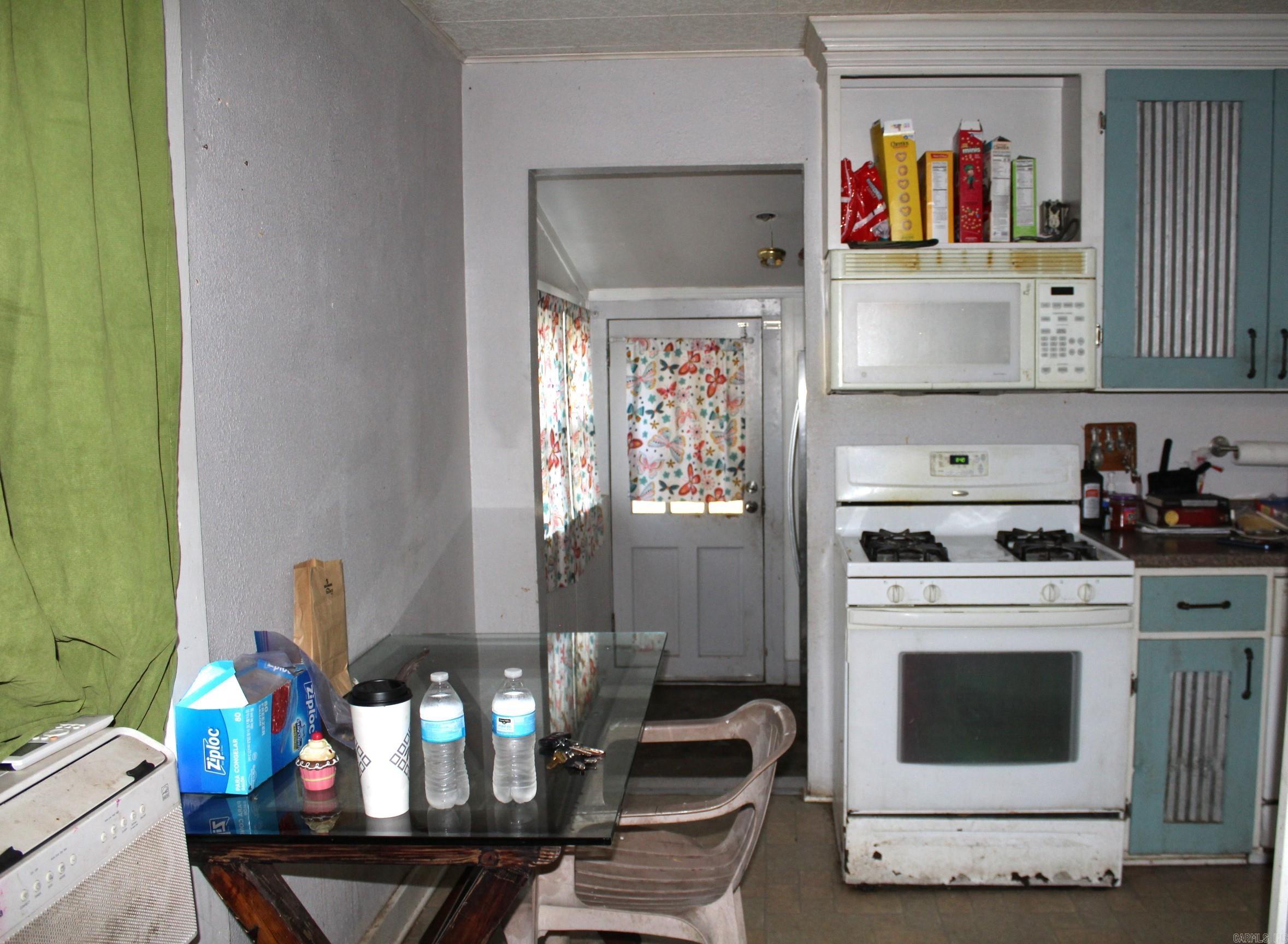 154 W Johnson  Hatfield, AR
