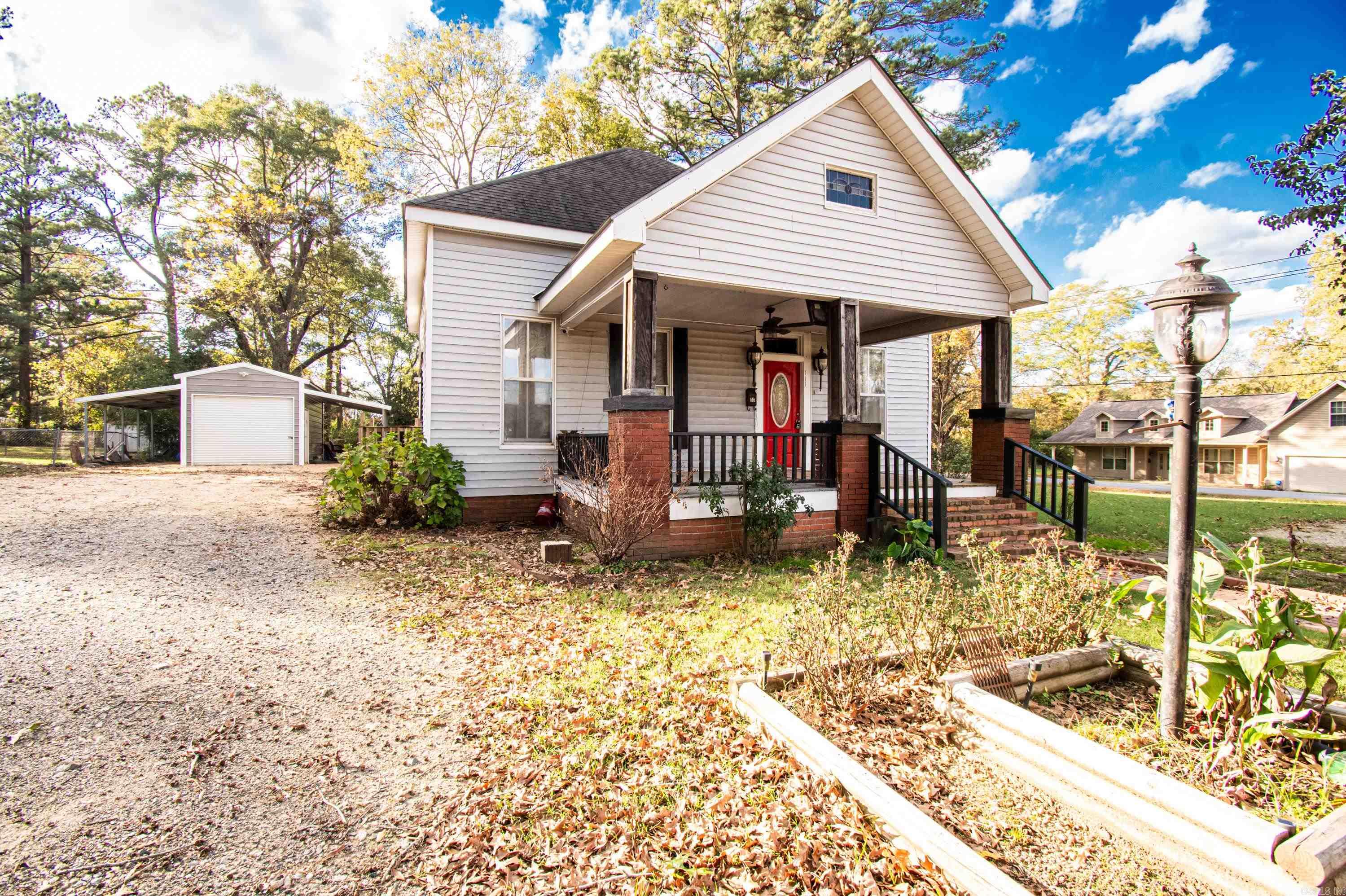 111 N Munn St  Warren, AR