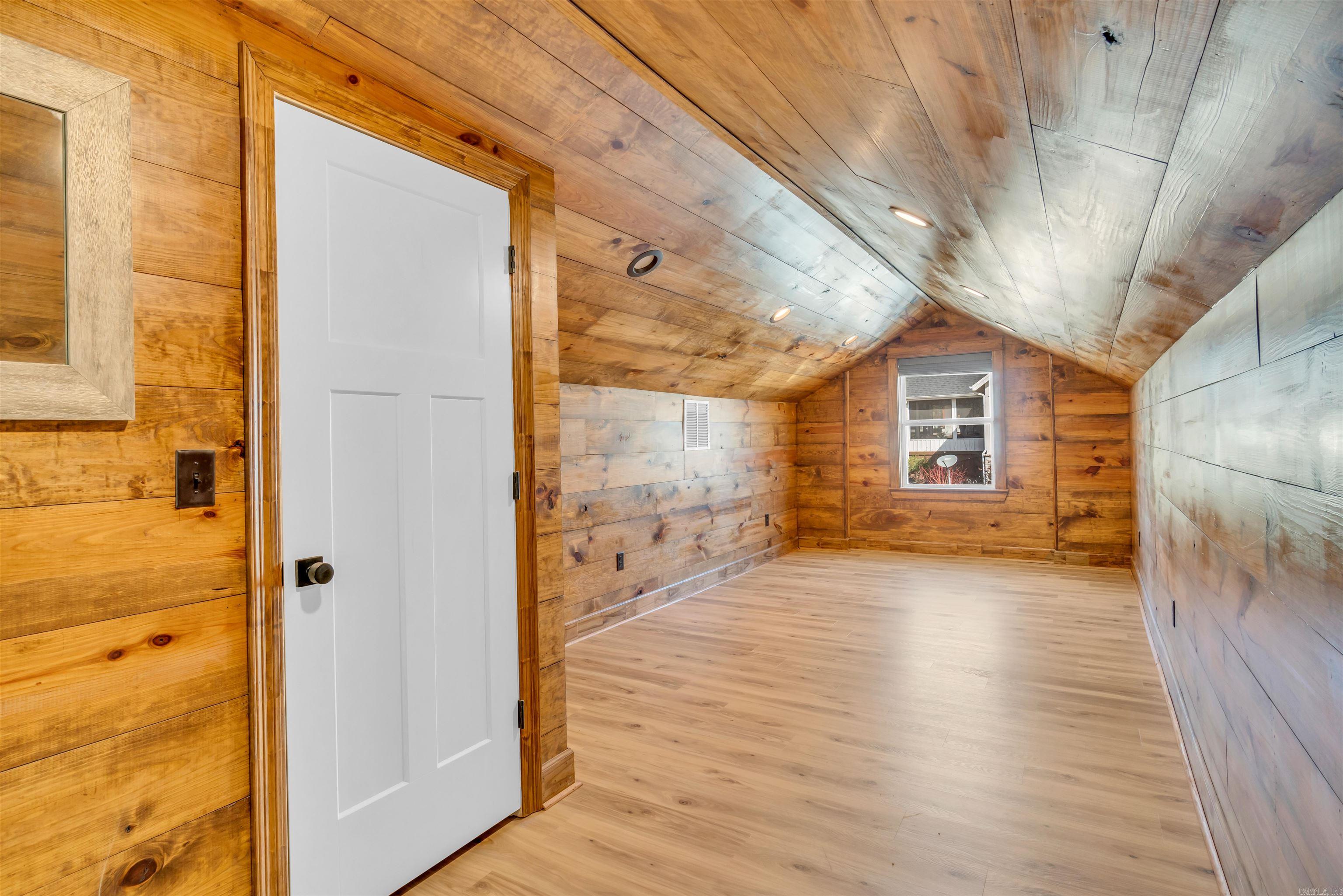 13  Country Club  Searcy, AR