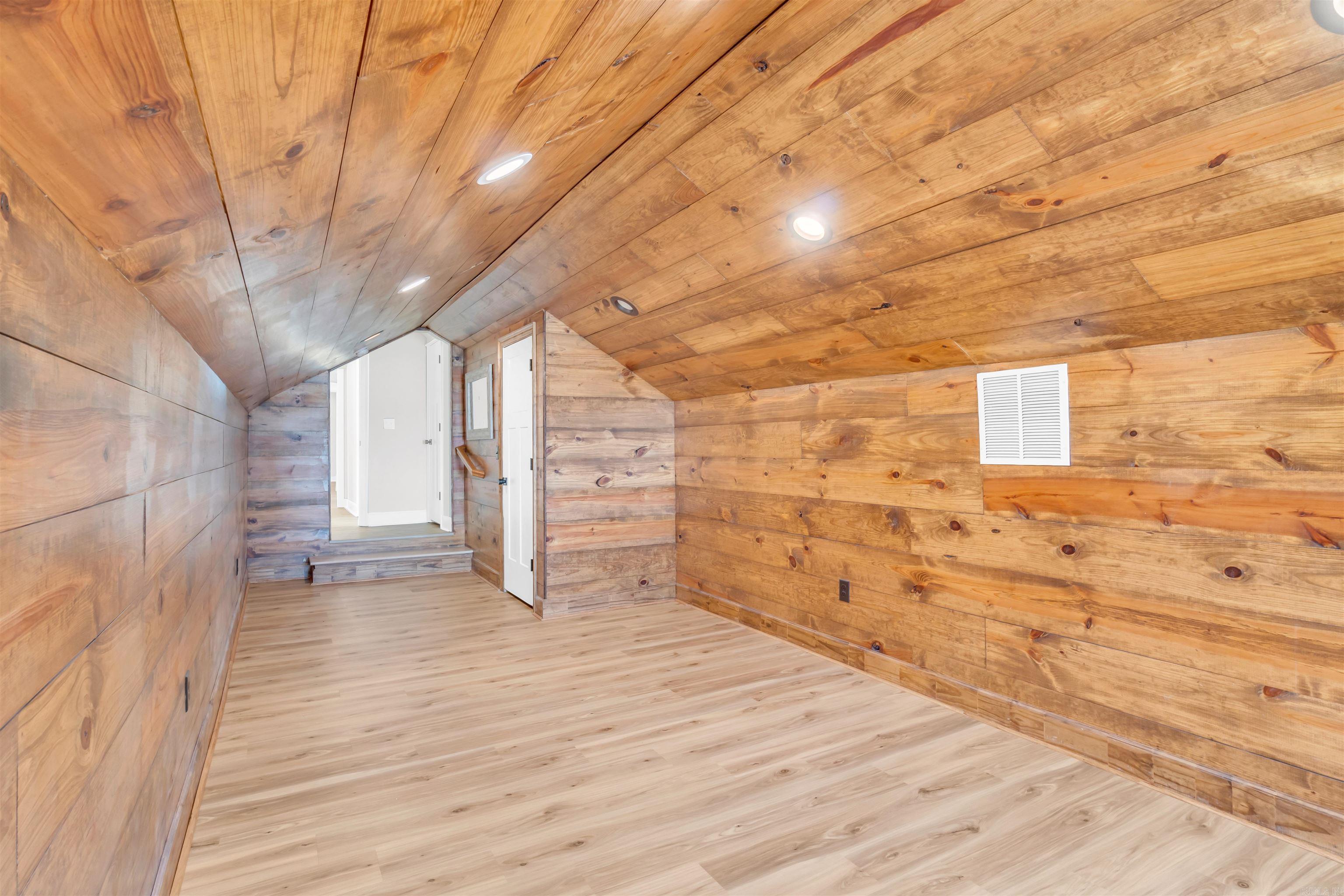 13  Country Club  Searcy, AR