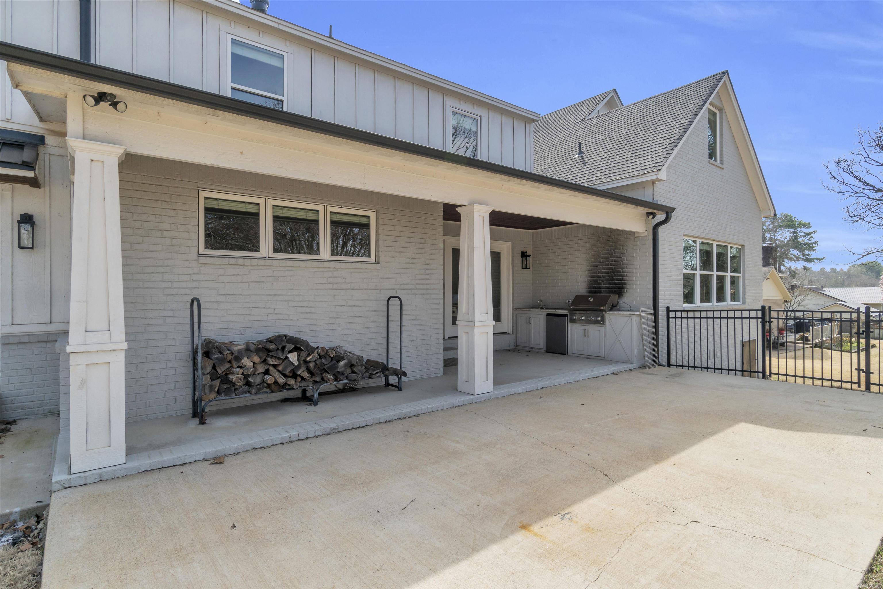 13  Country Club  Searcy, AR