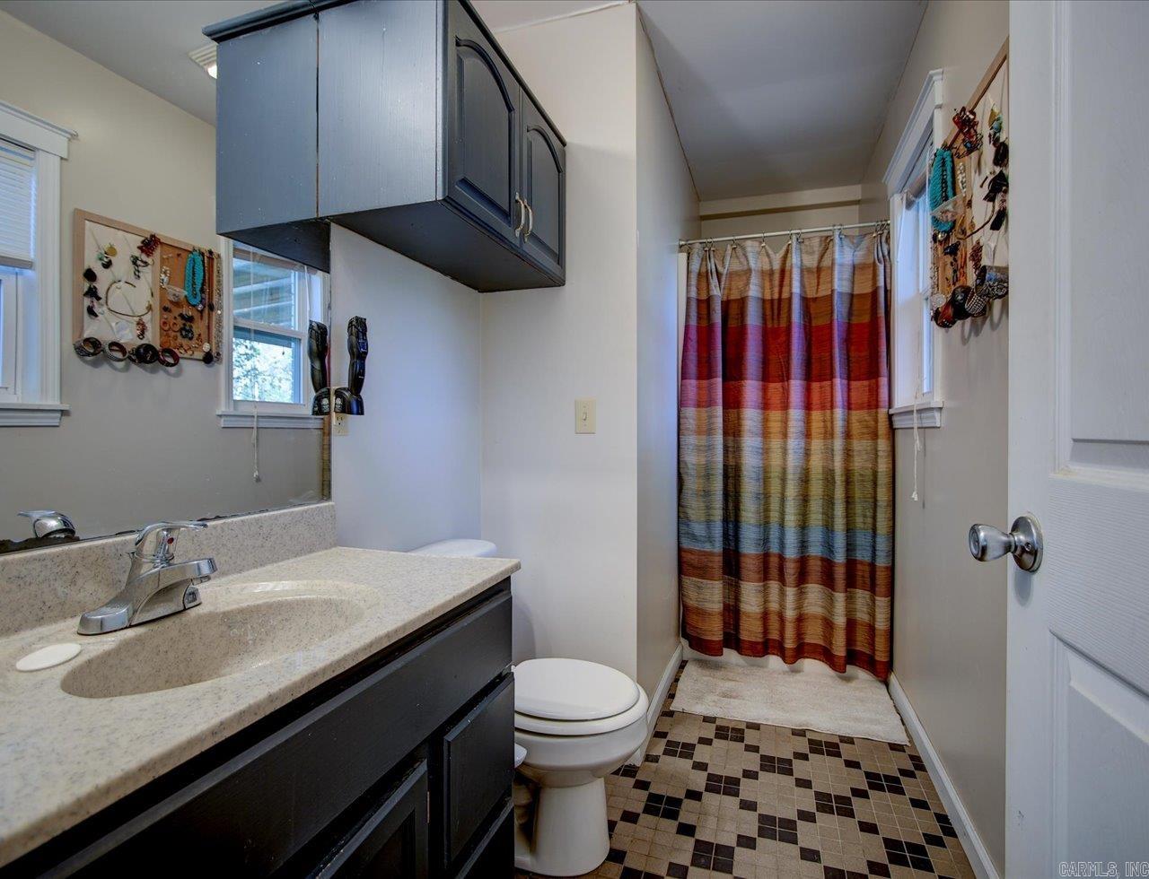 412  Danville  Hot Springs, AR