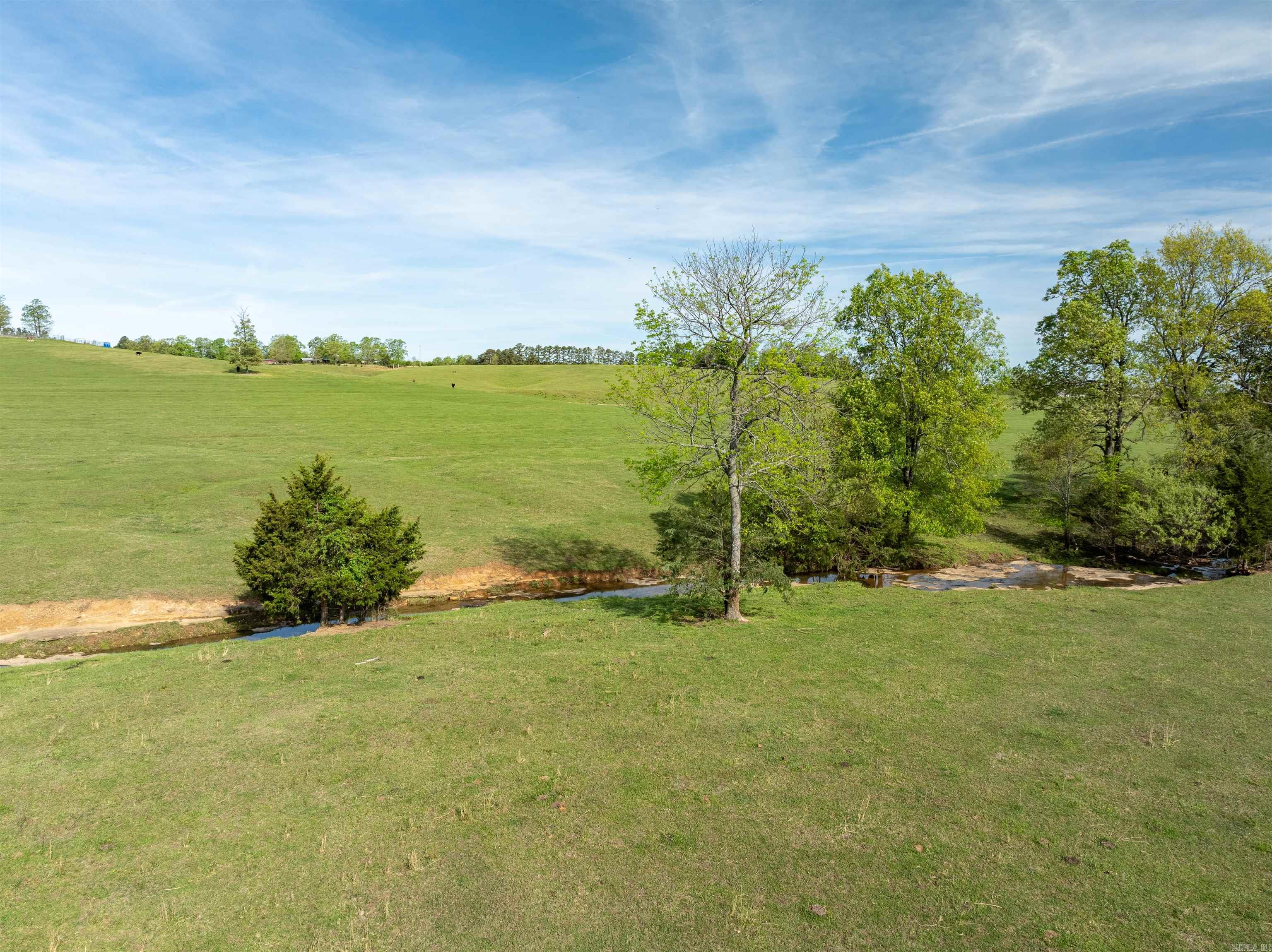 330 W AR HWY 58  Melbourne, AR