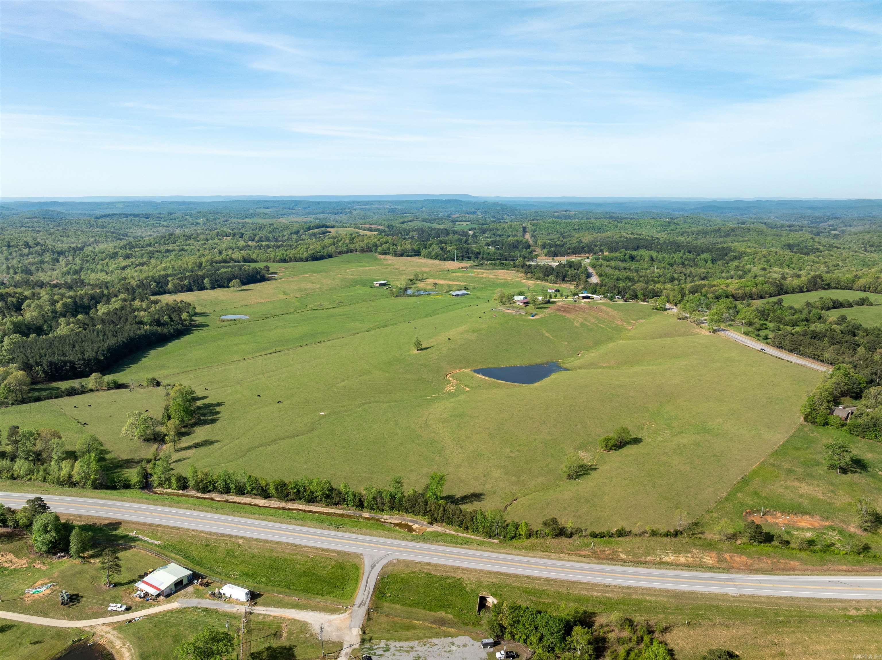 330 W AR HWY 58  Melbourne, AR