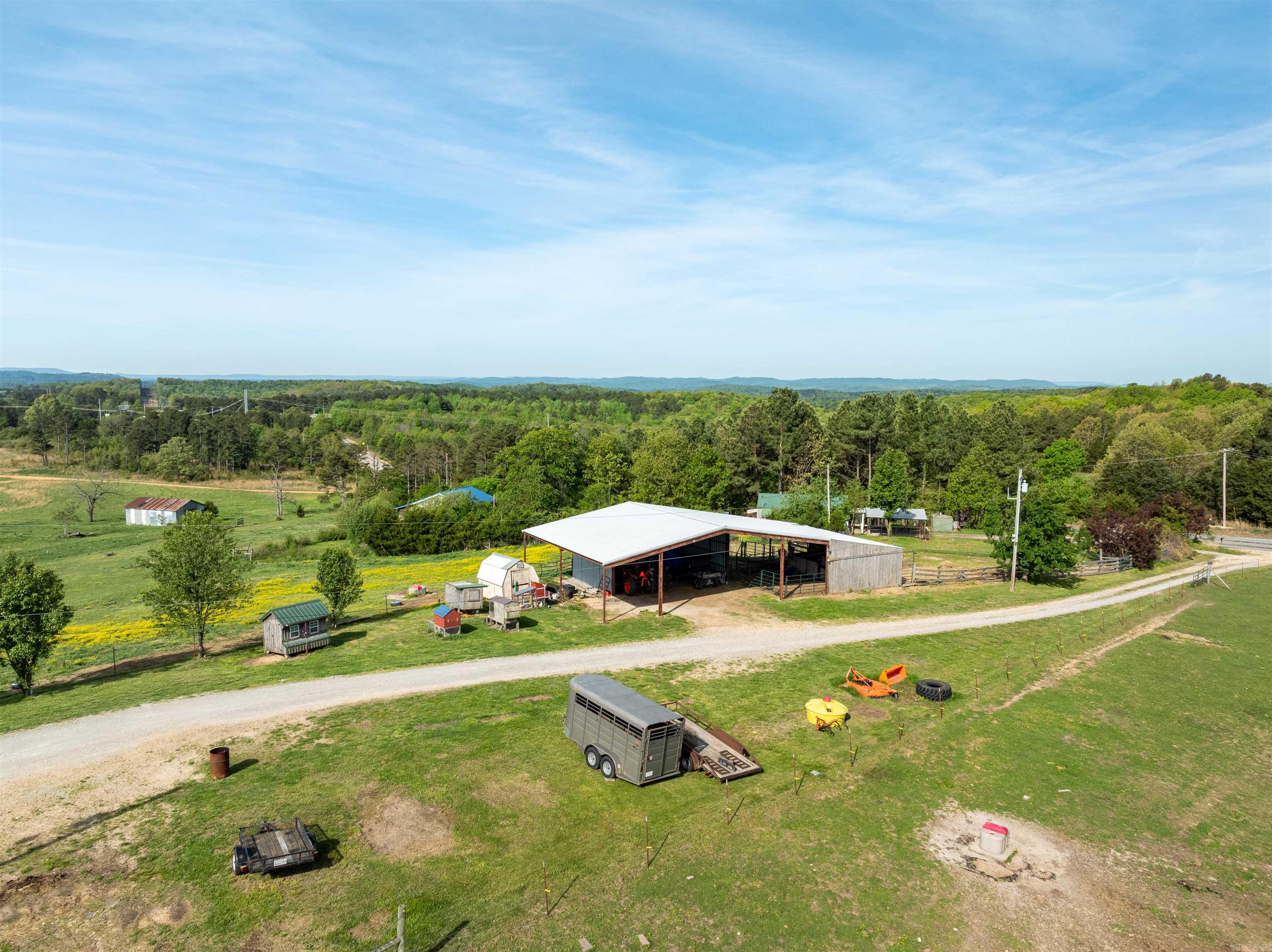 330 W AR HWY 58  Melbourne, AR