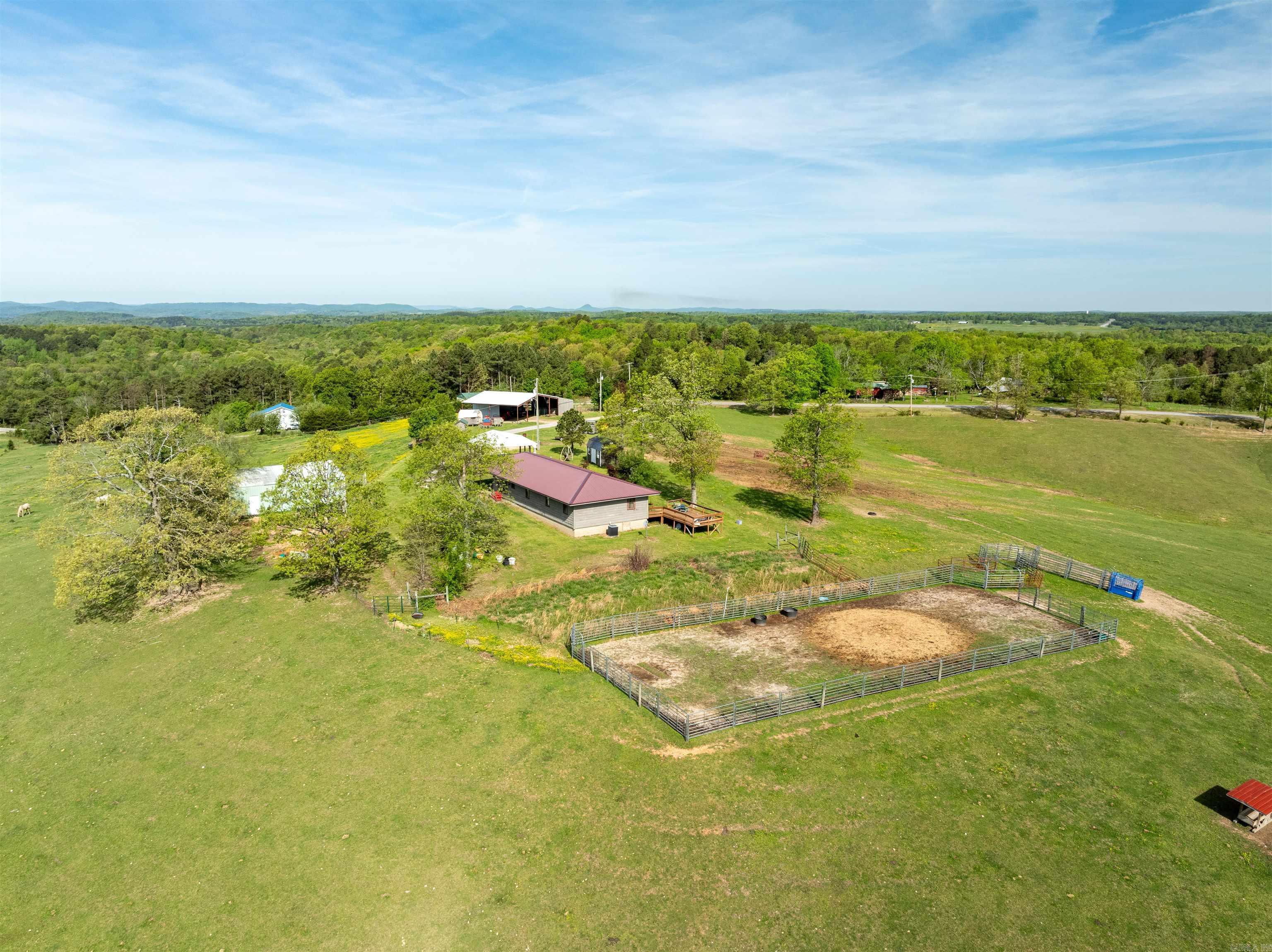 330 W AR HWY 58  Melbourne, AR