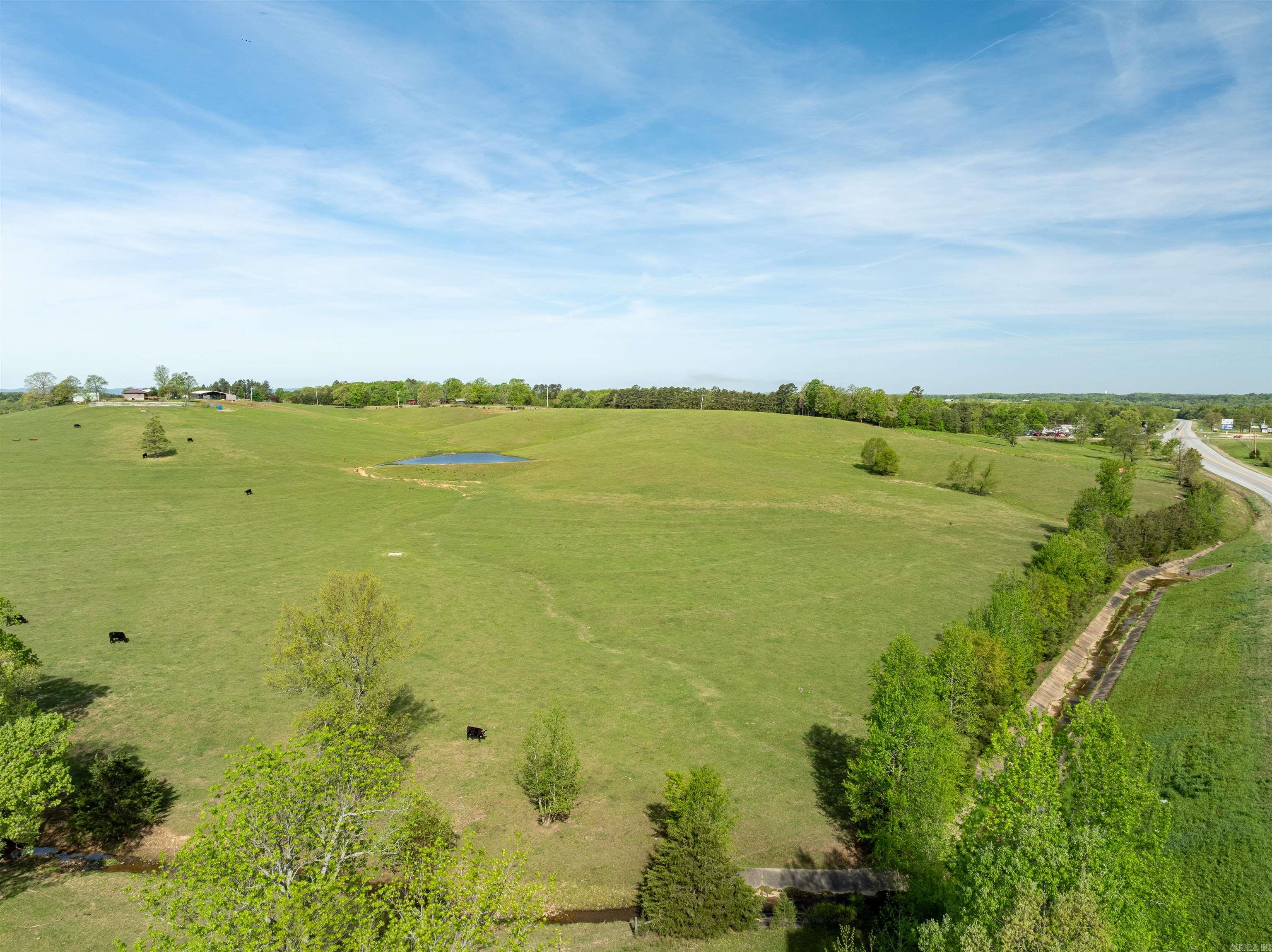 330 W AR HWY 58  Melbourne, AR