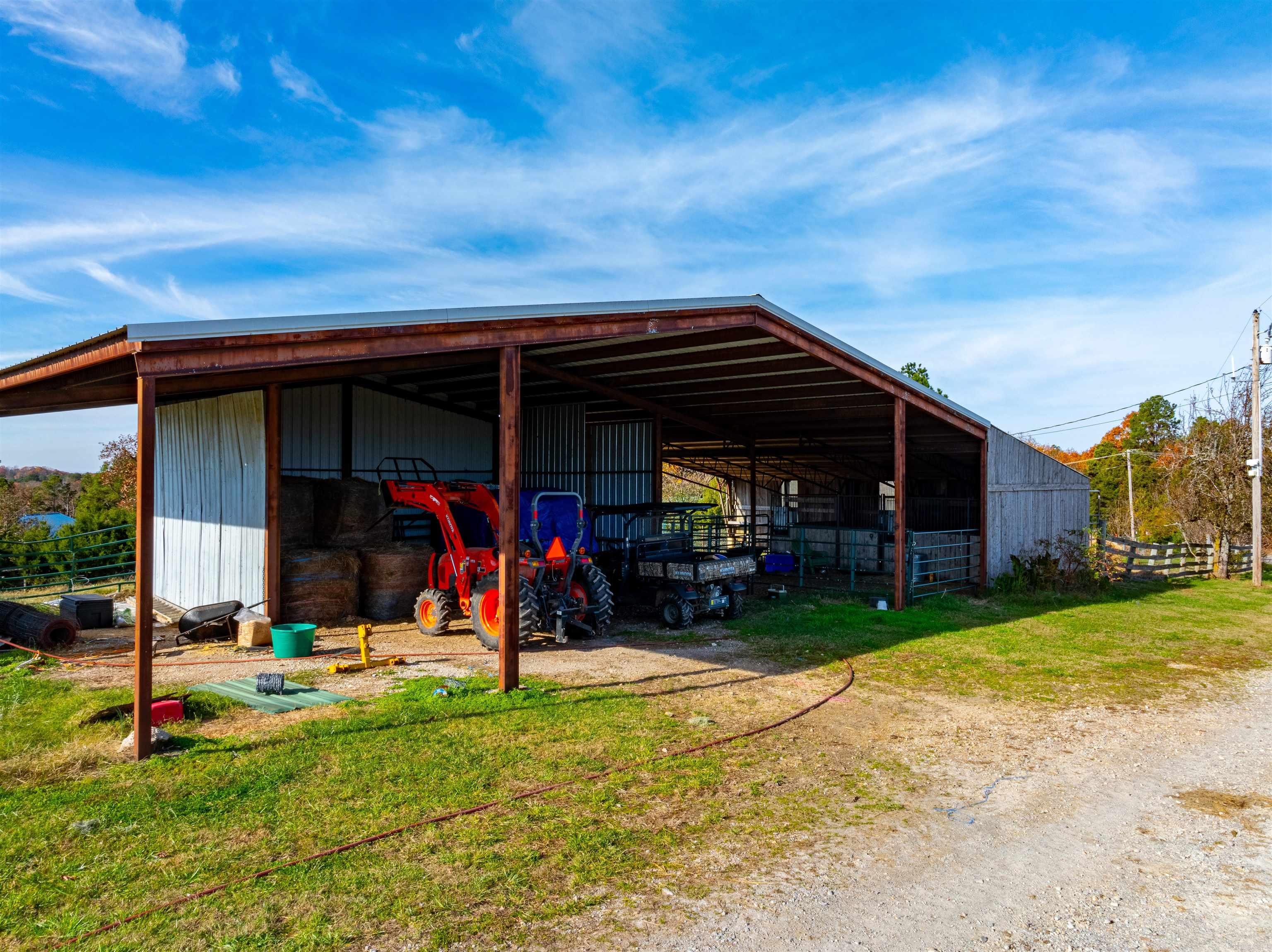 330 W AR HWY 58  Melbourne, AR