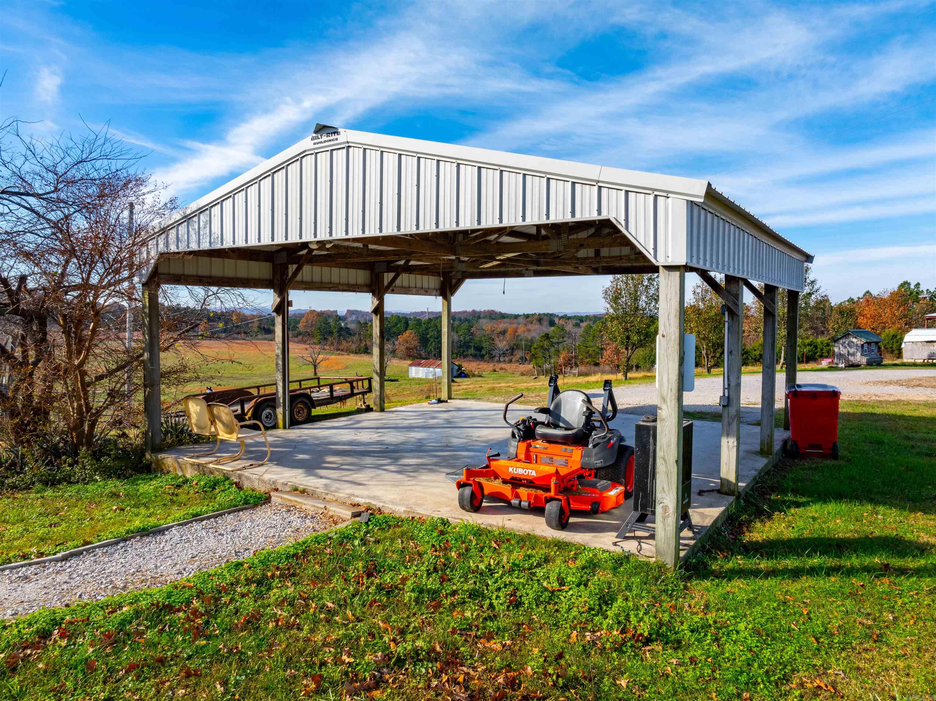 330 W AR HWY 58  Melbourne, AR