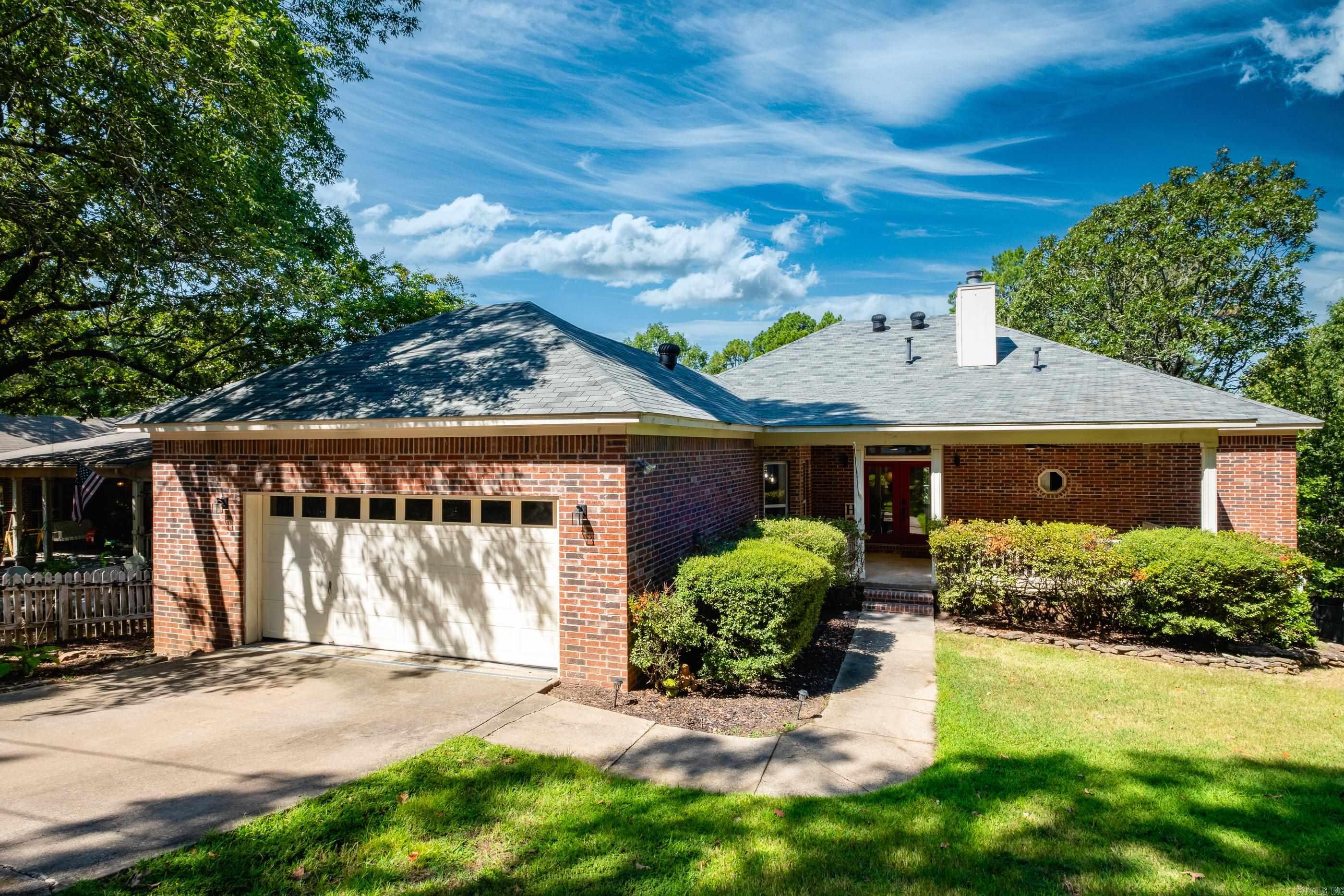 2109  Westport  Little Rock, AR