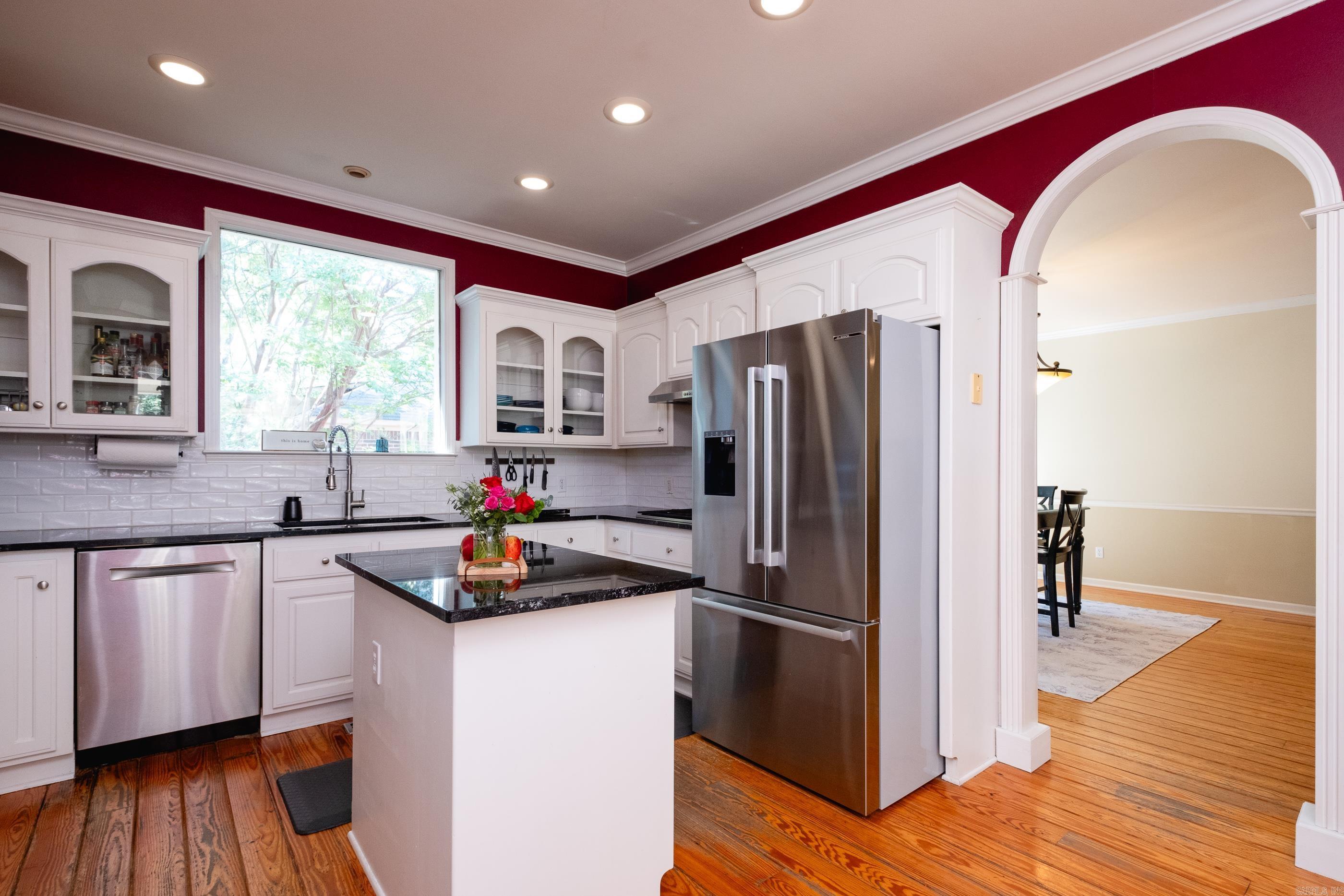 2109  Westport  Little Rock, AR