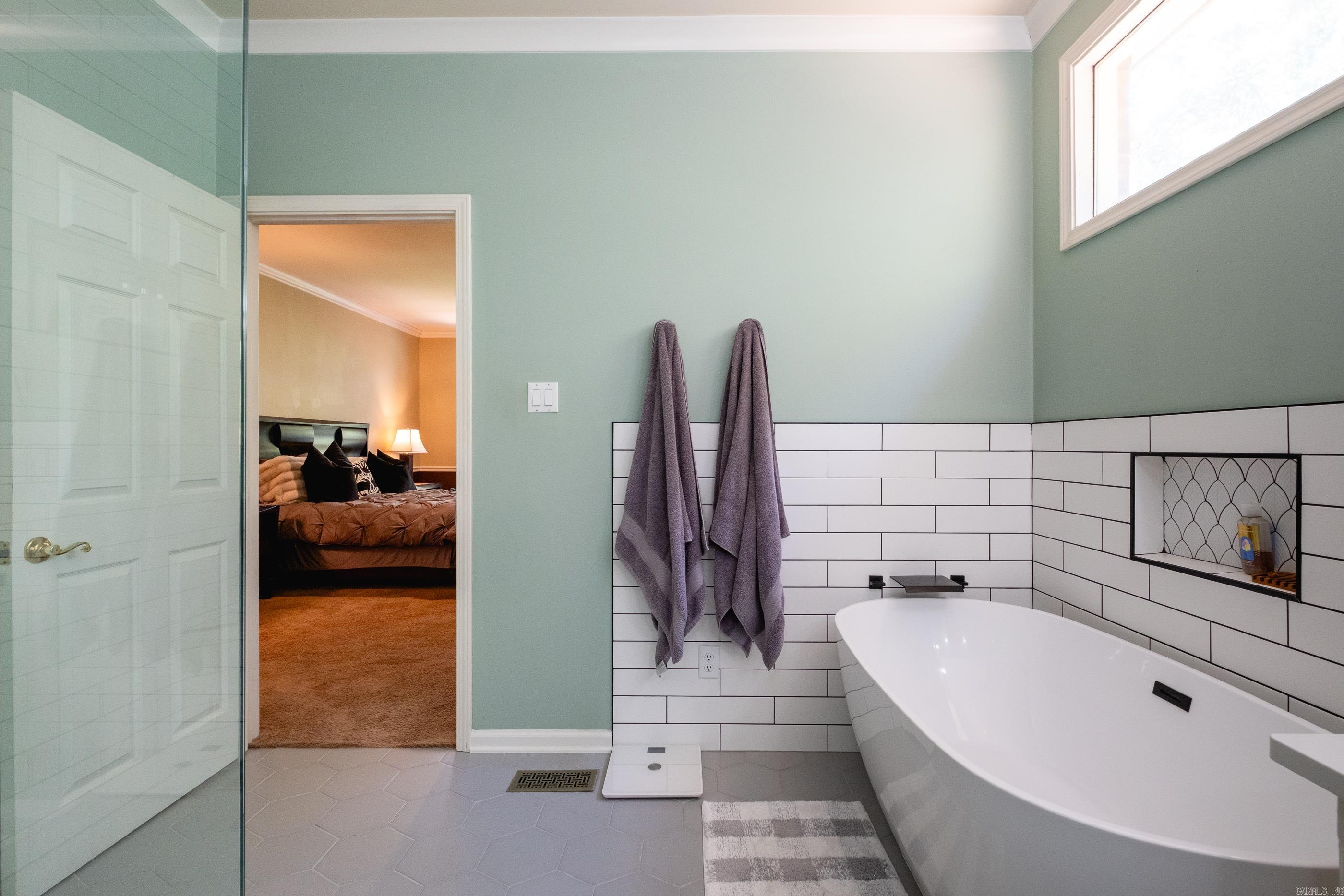 2109  Westport  Little Rock, AR