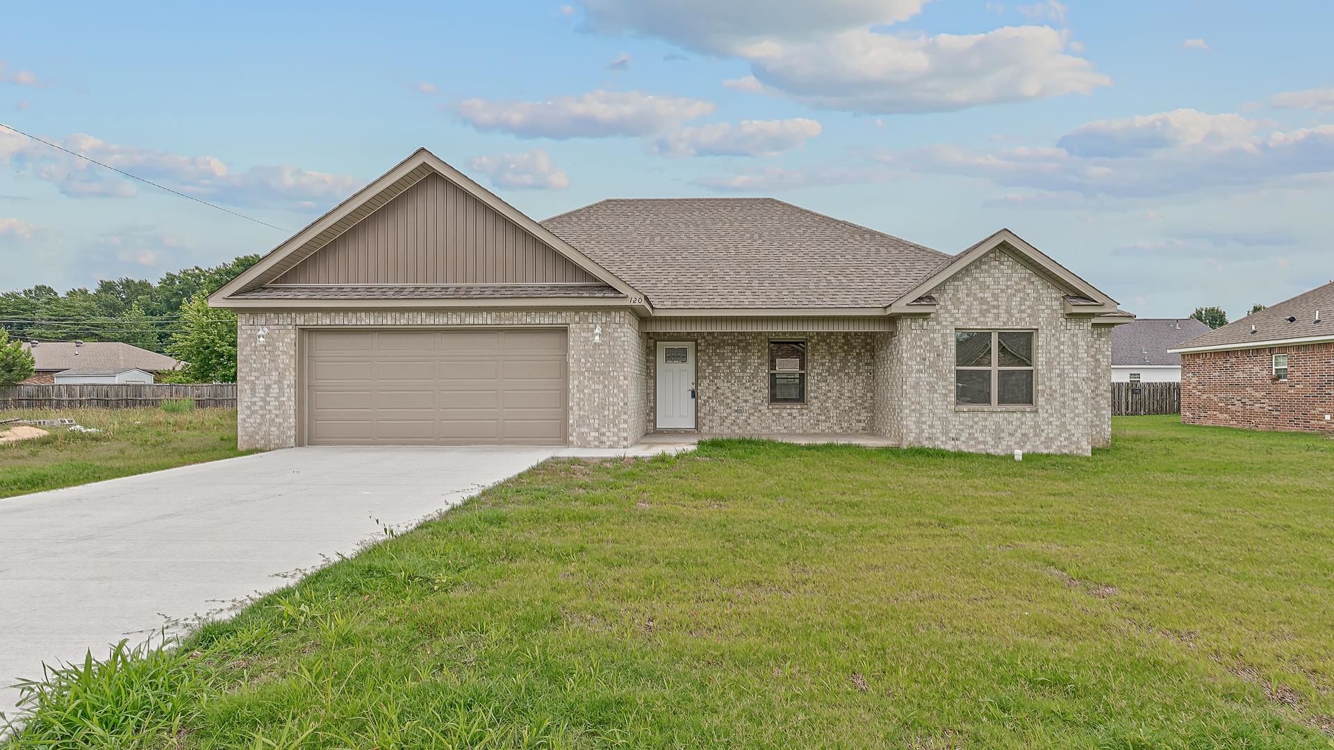 120 Pecan  Lake City, AR