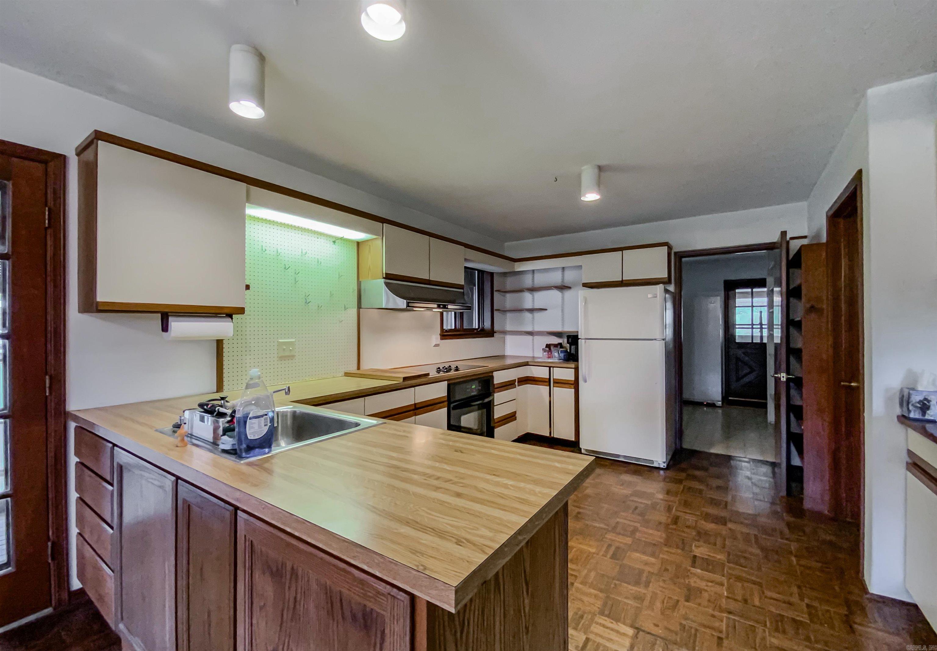 35  MC 6023  Yellville, AR