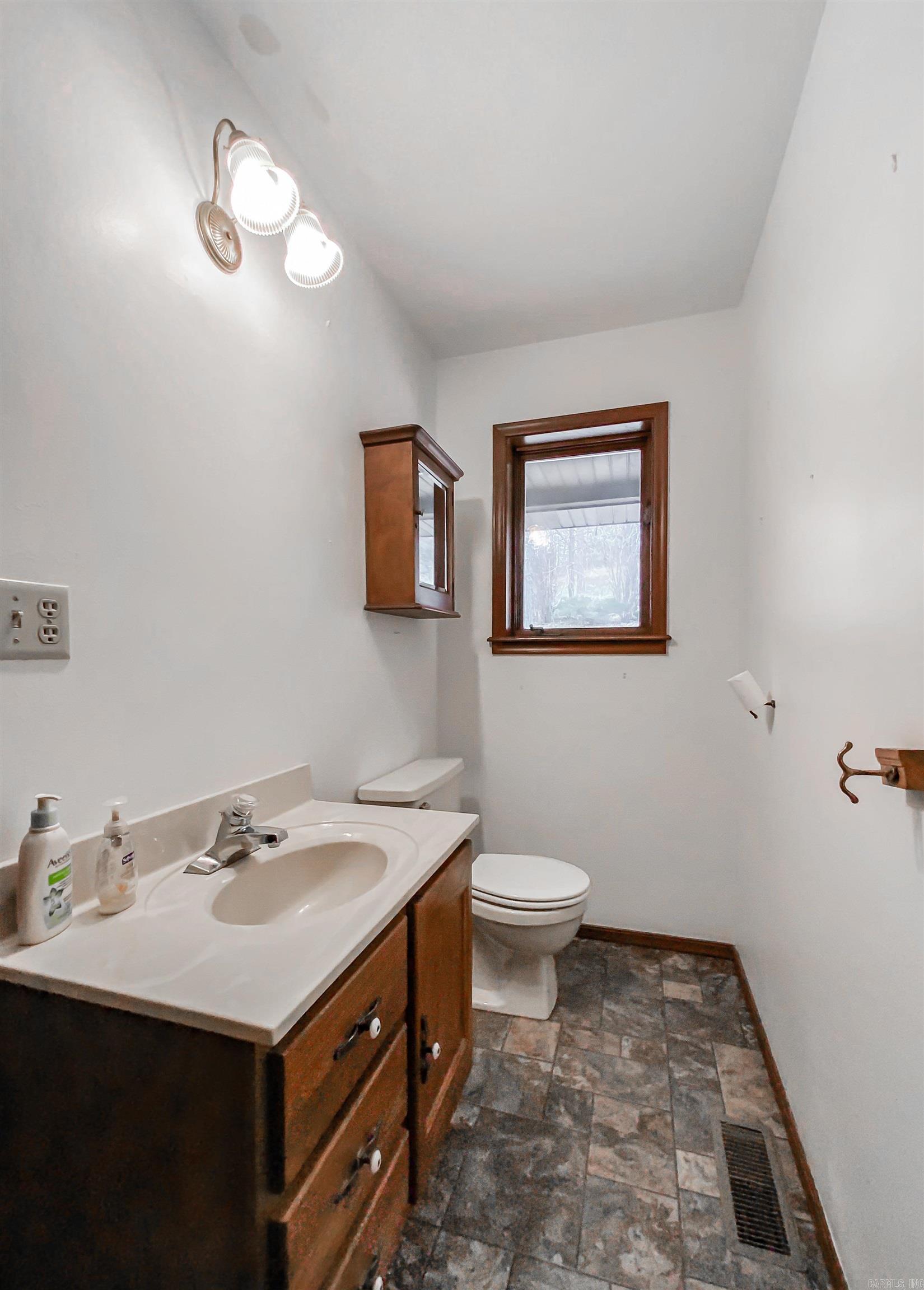 35  MC 6023  Yellville, AR