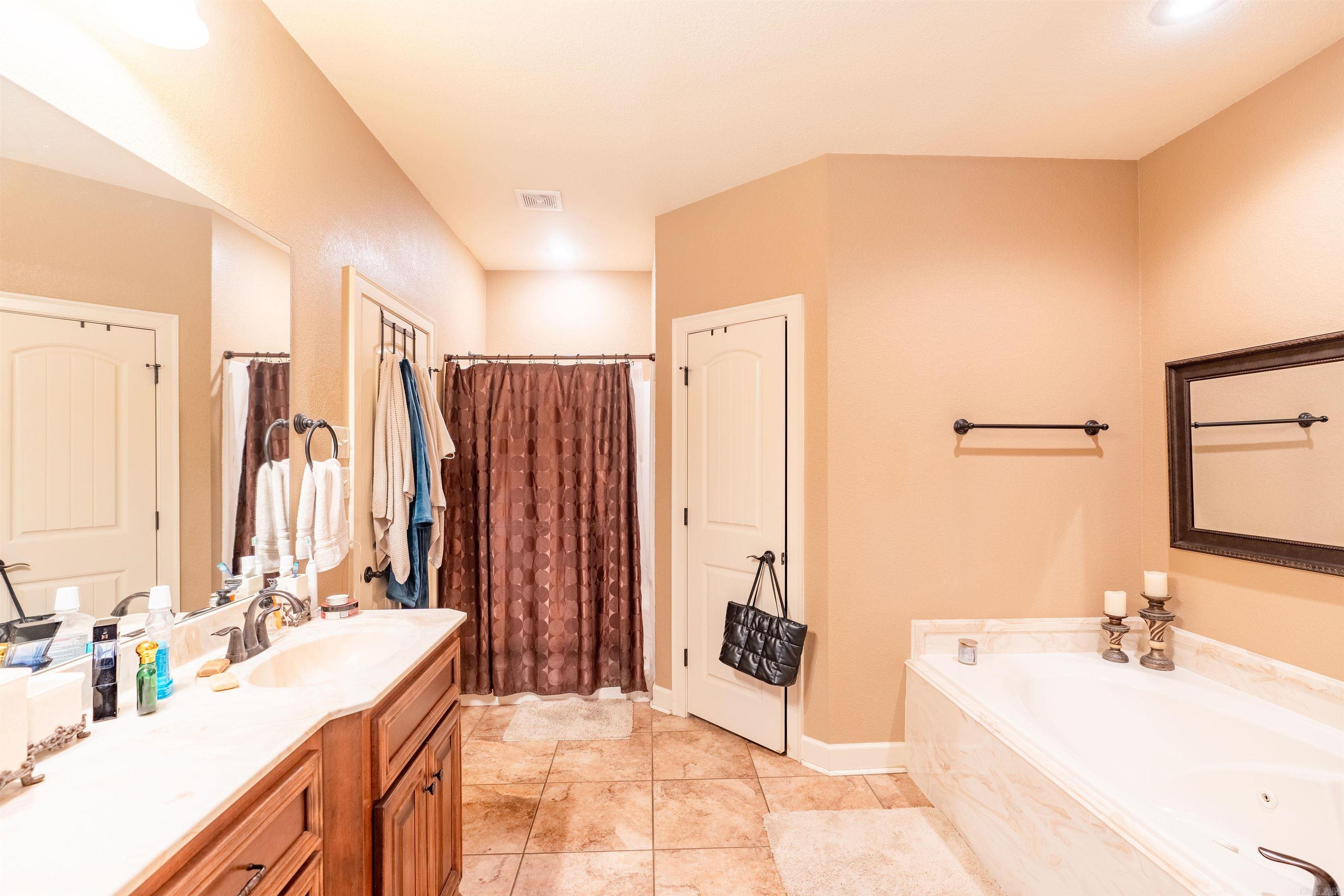 15  Annabelle  Greenbrier, AR