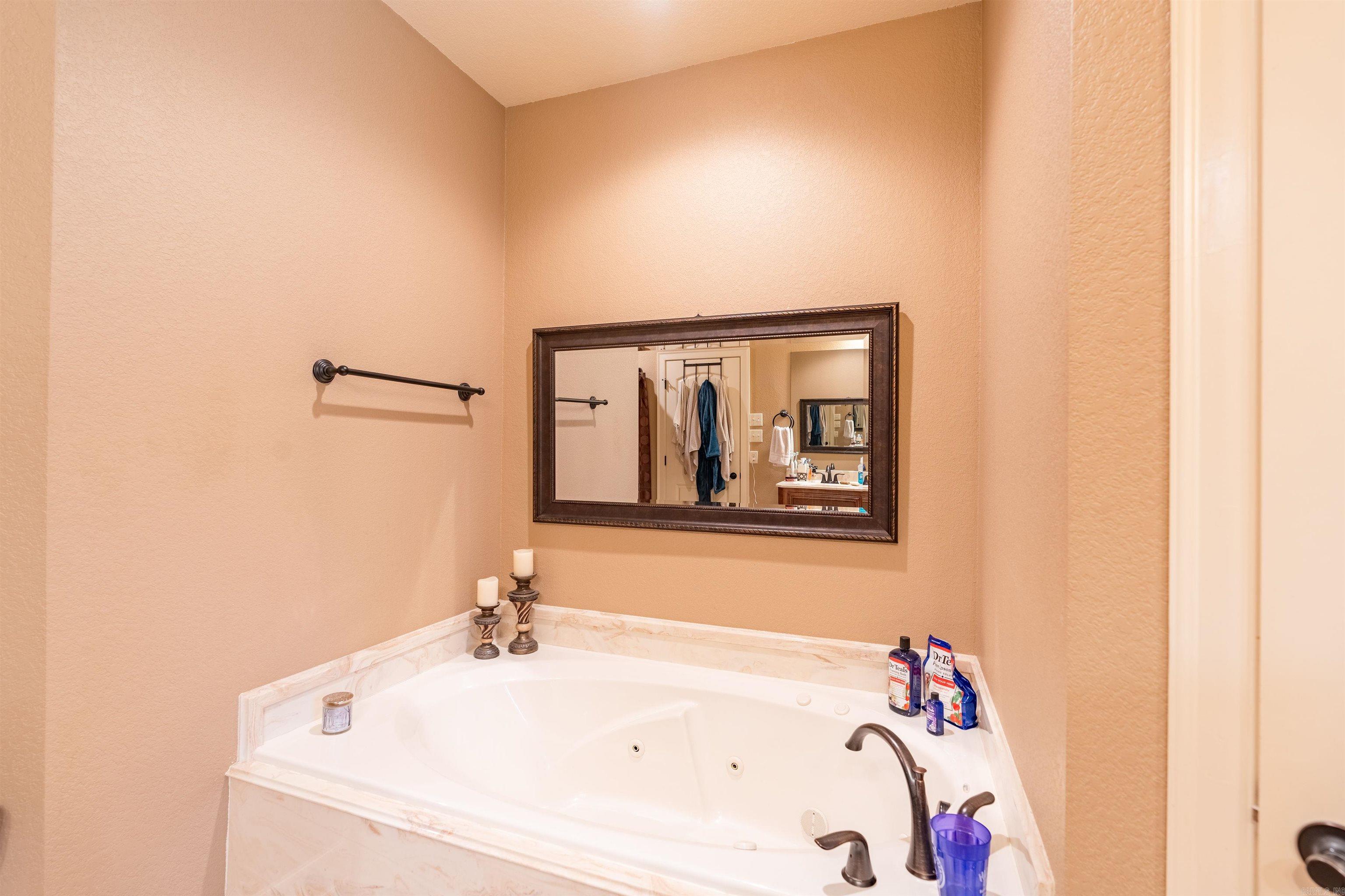 15  Annabelle  Greenbrier, AR