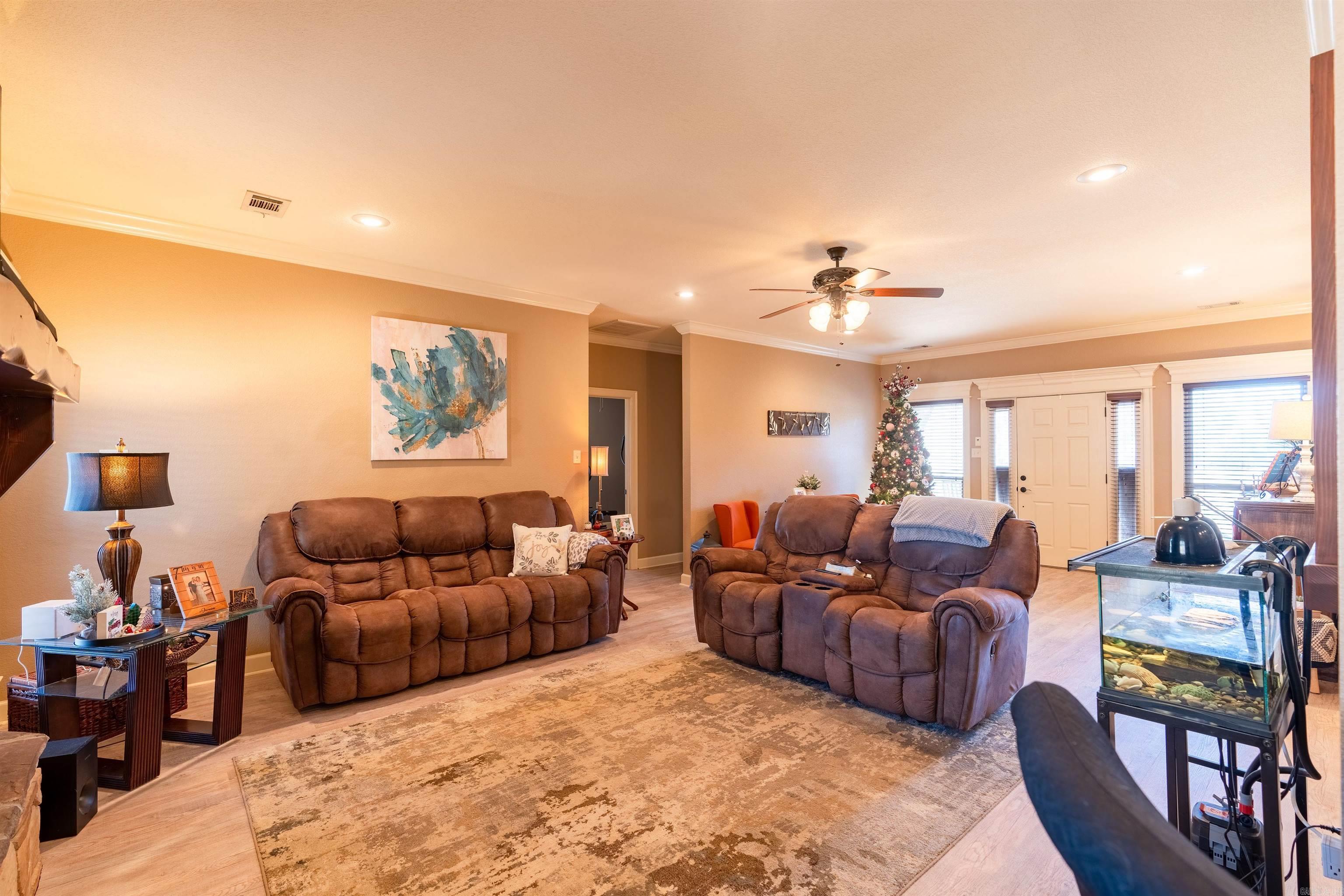 15  Annabelle  Greenbrier, AR