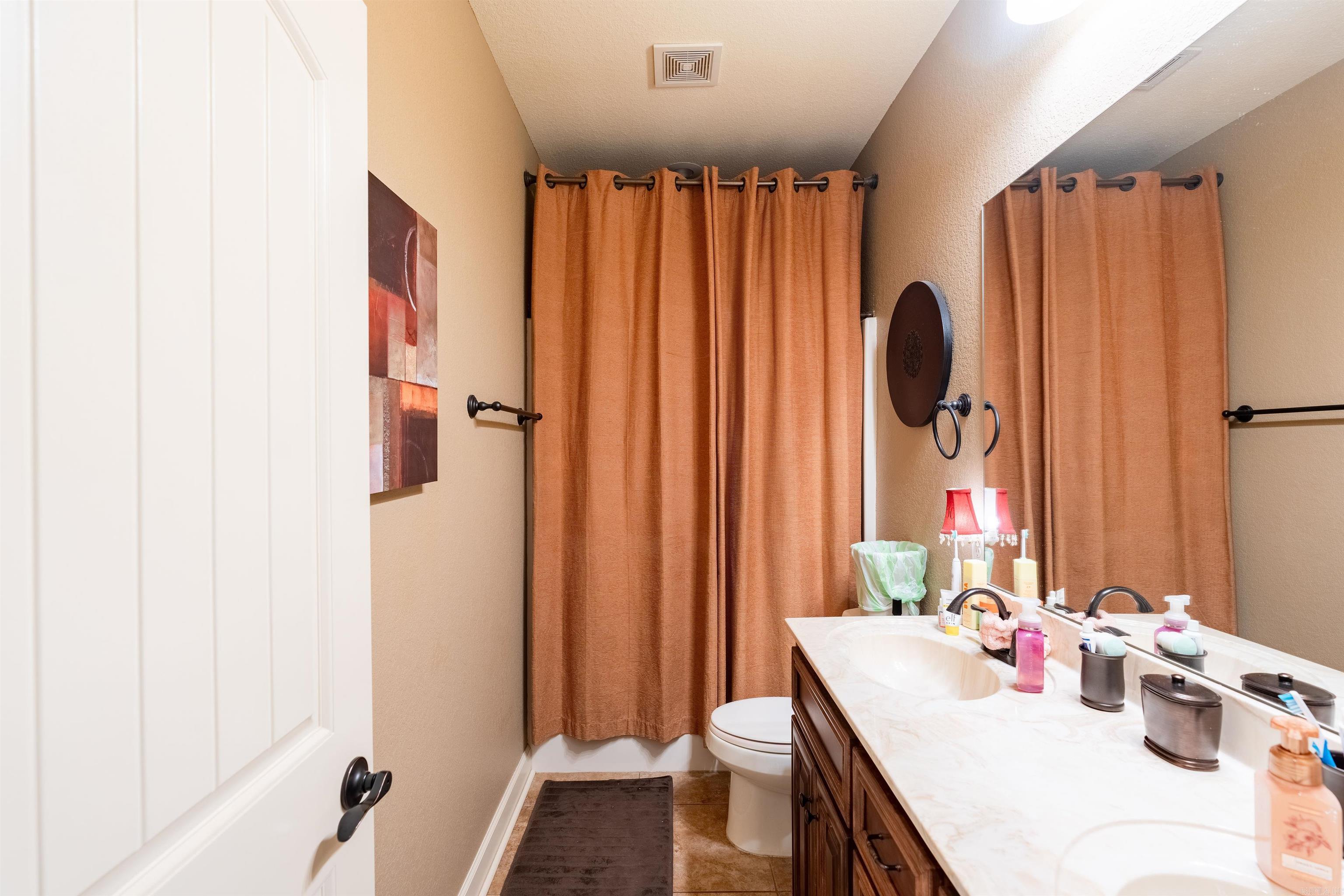 15  Annabelle  Greenbrier, AR