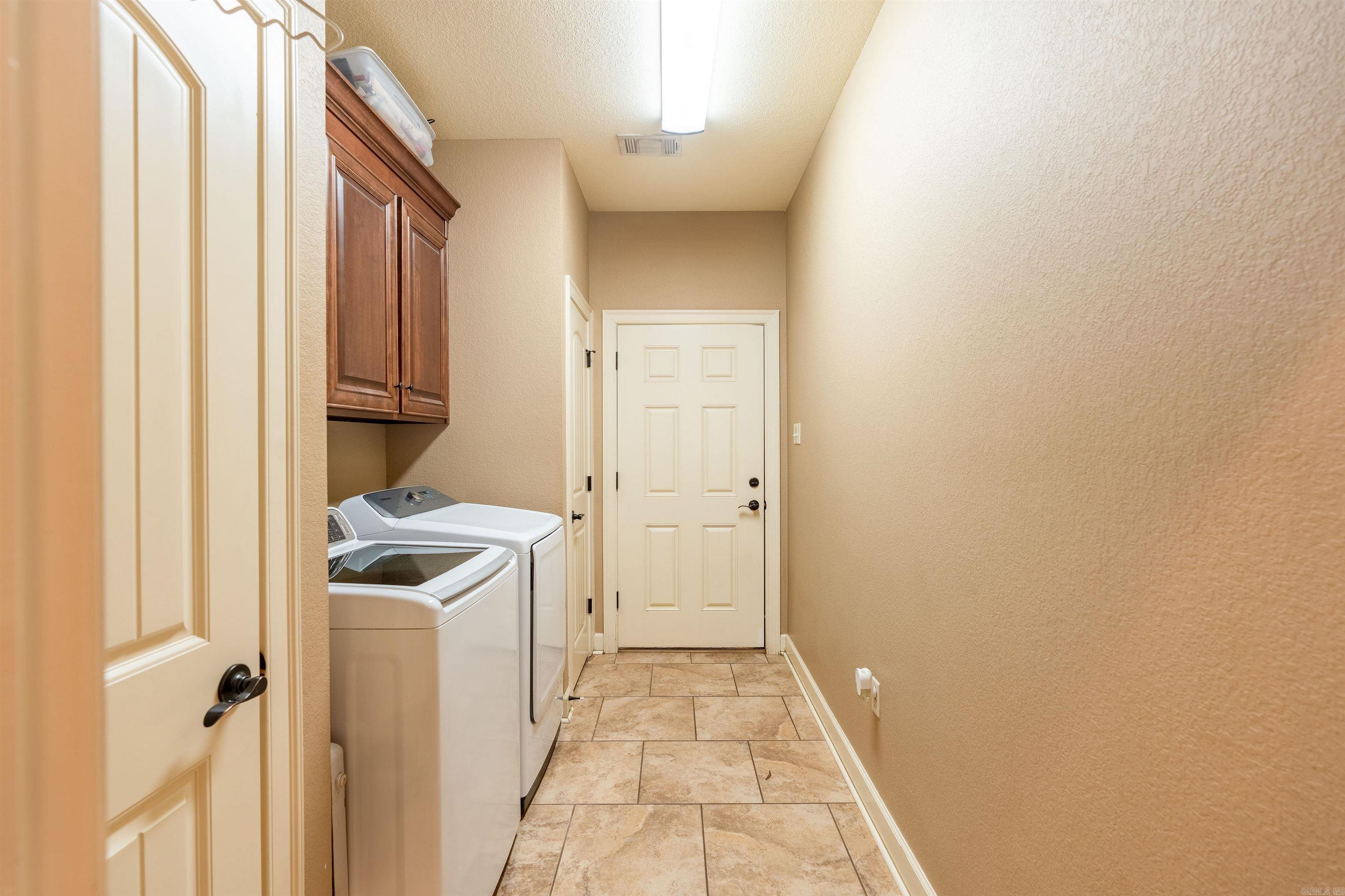 15  Annabelle  Greenbrier, AR