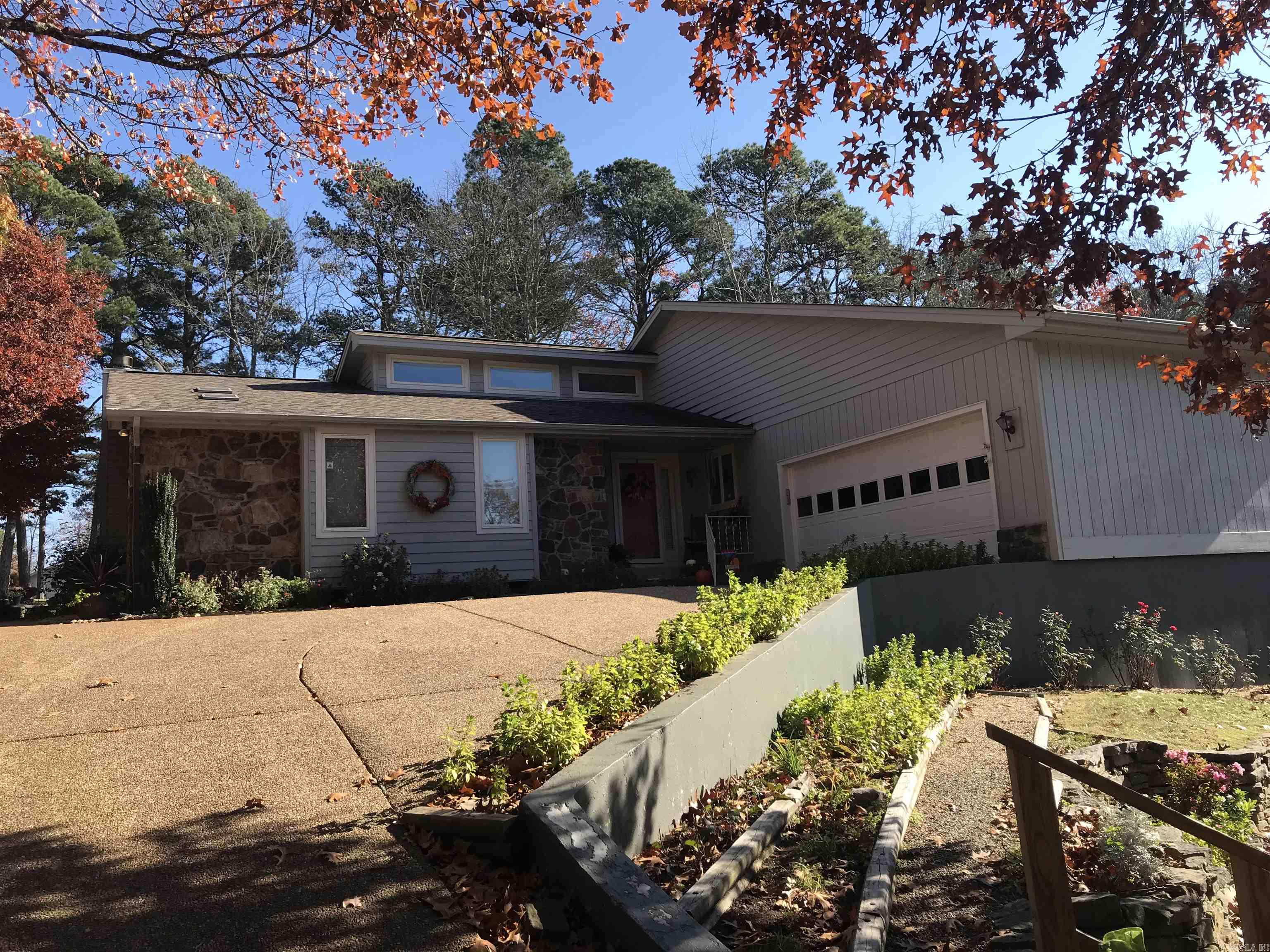 319 Snead Dr. Fairfield Bay, AR 72088-0000