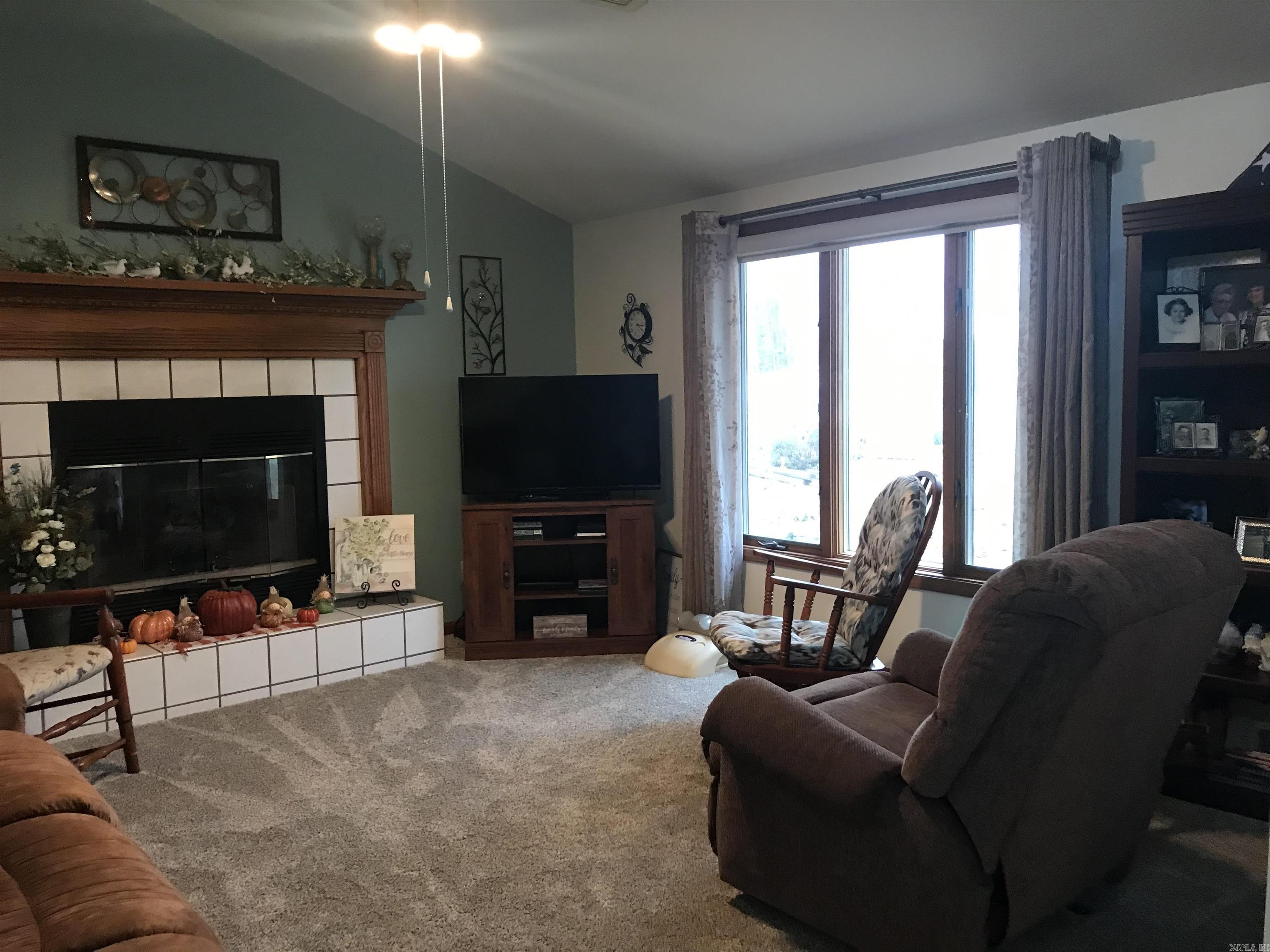319 Snead Dr. Fairfield Bay, AR 72088-0000
