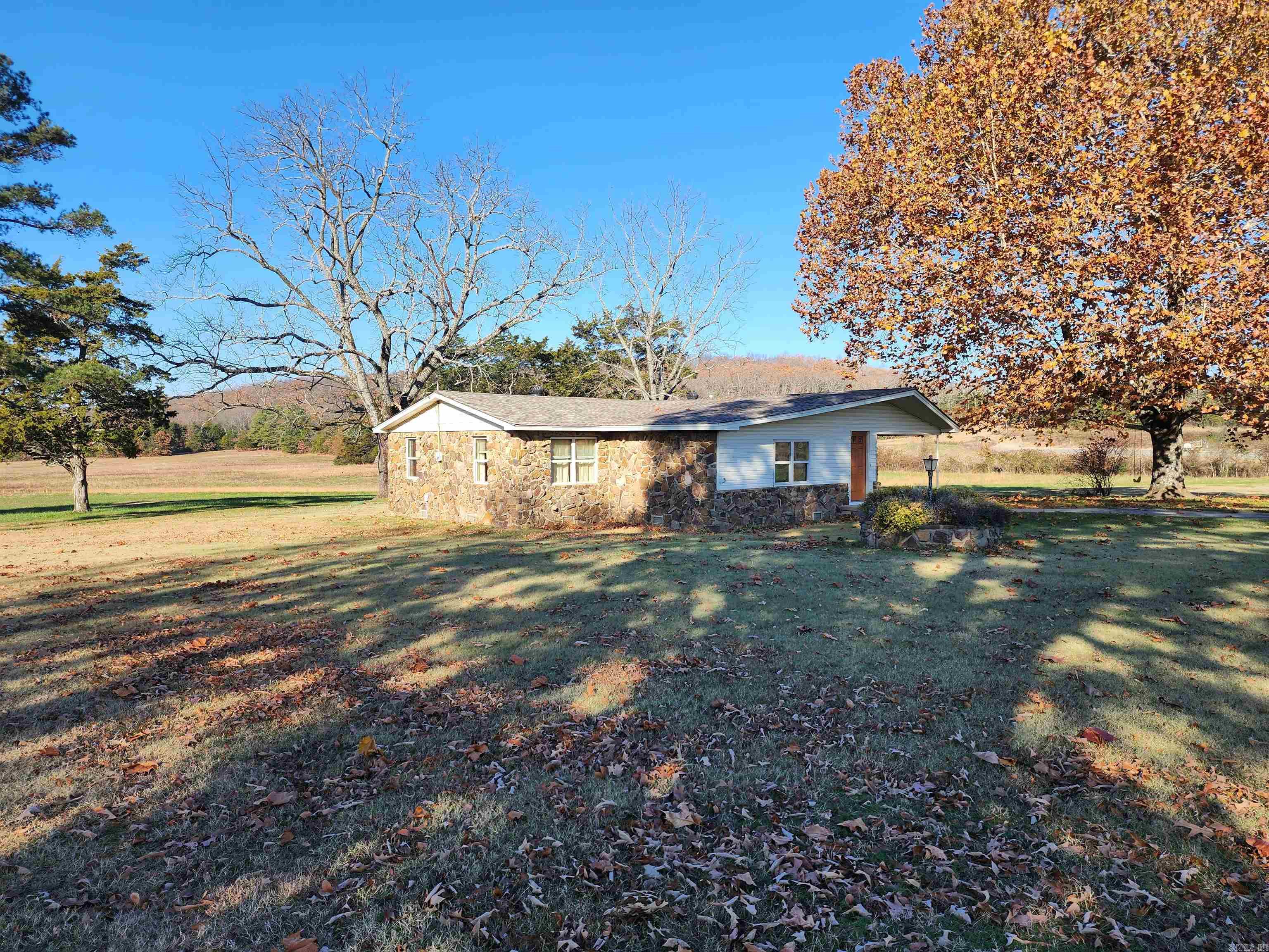 548  New Hart  Rose Bud, AR