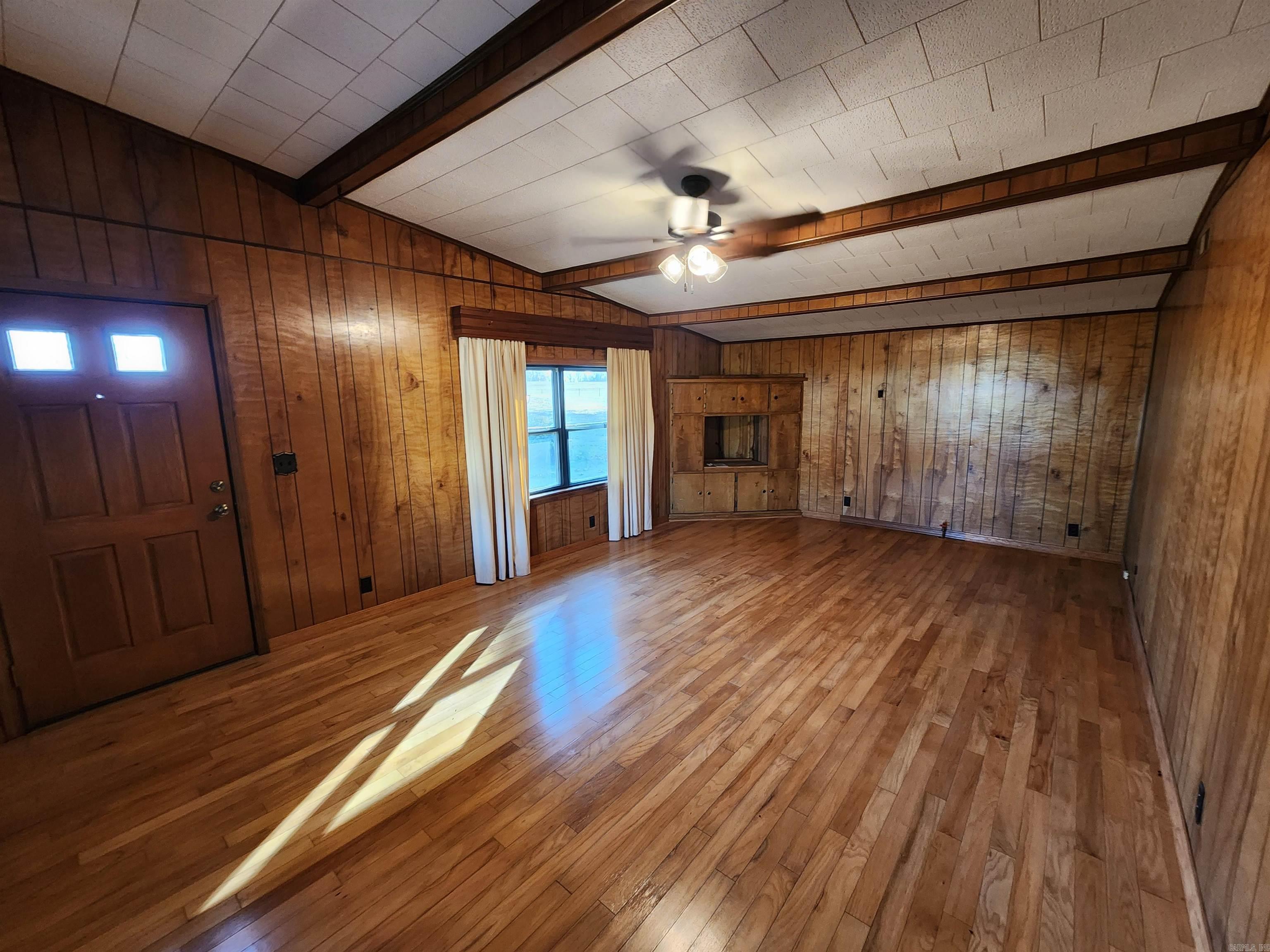 548  New Hart  Rose Bud, AR