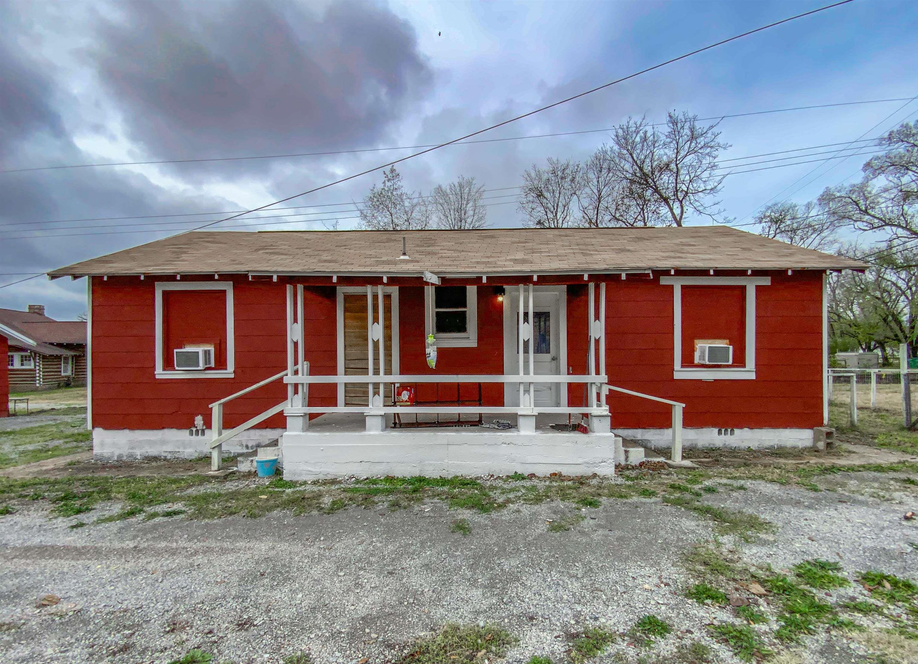 362  Fallen Ash  Yellville, AR