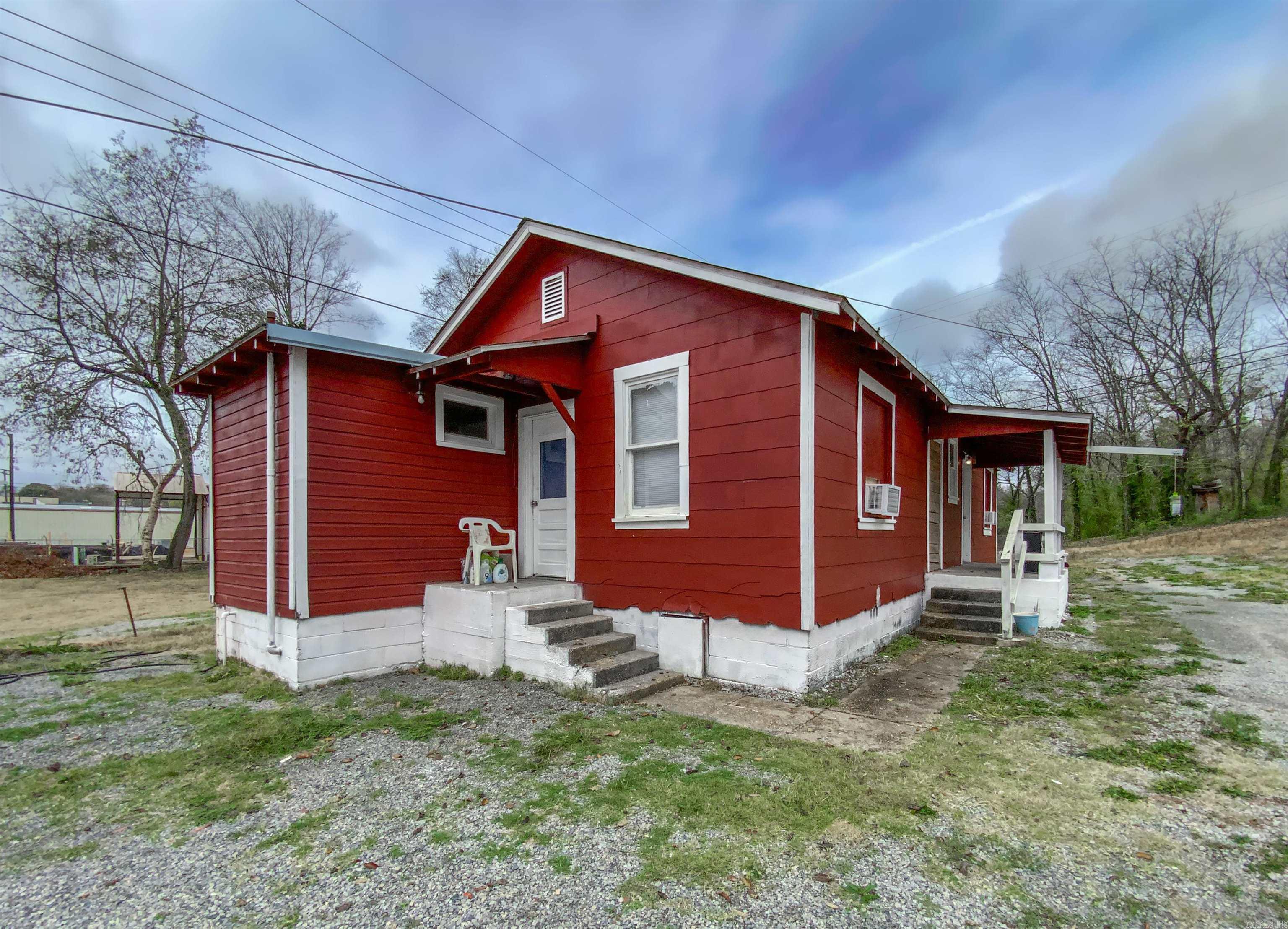 362  Fallen Ash  Yellville, AR