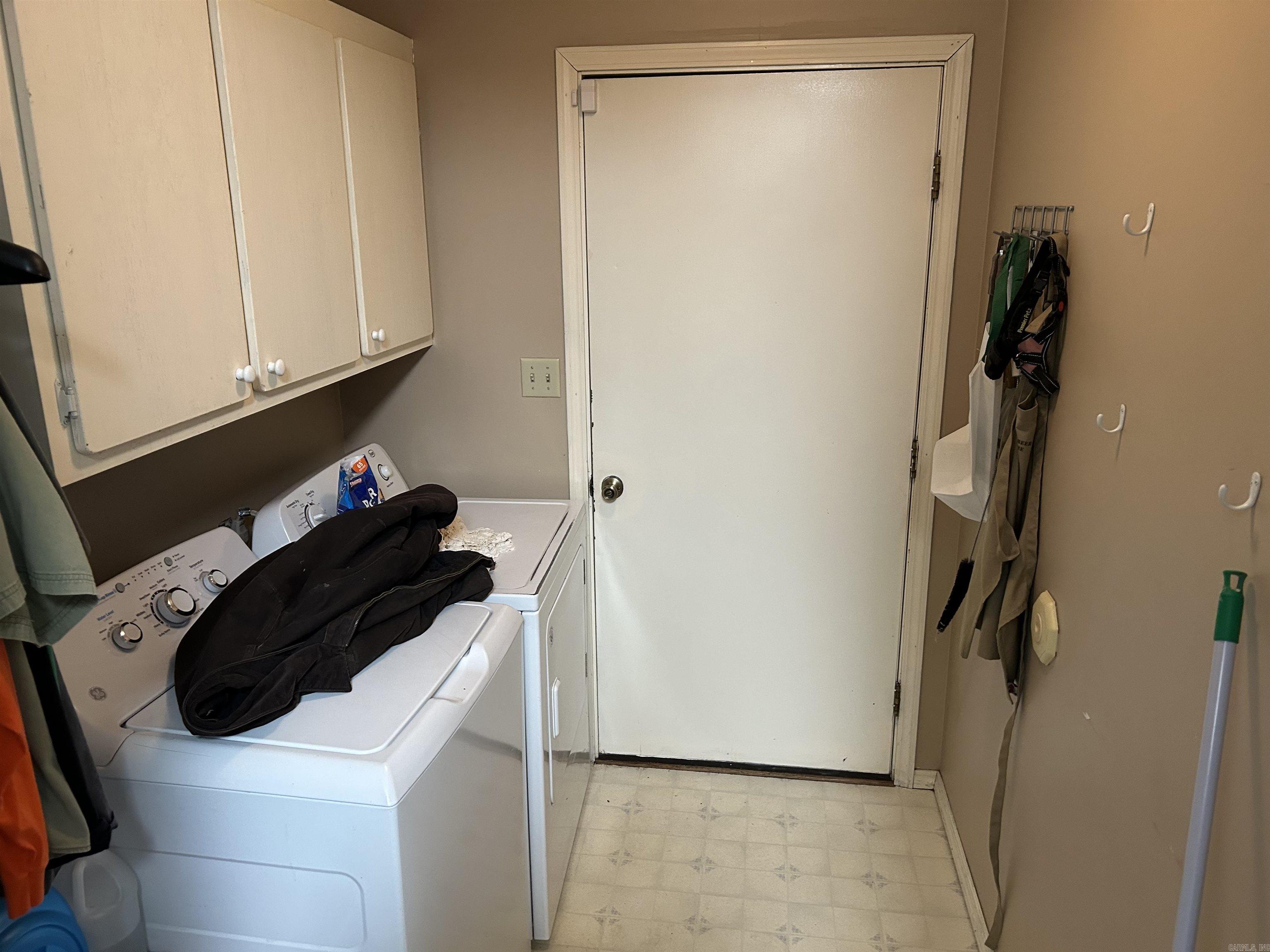 1807  Hilltop  Russellville, AR