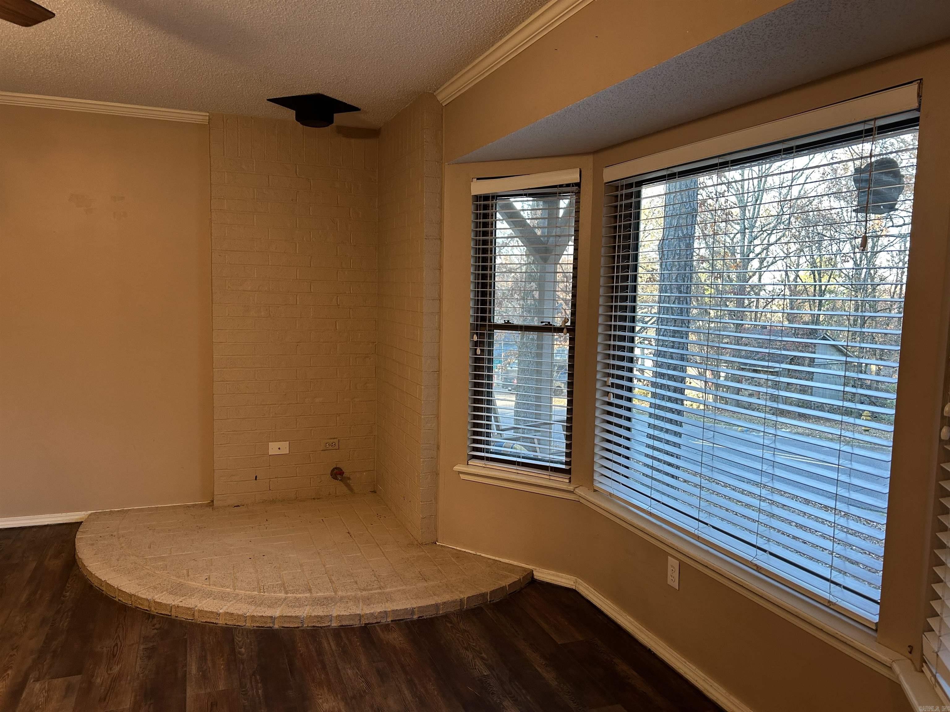 1807  Hilltop  Russellville, AR