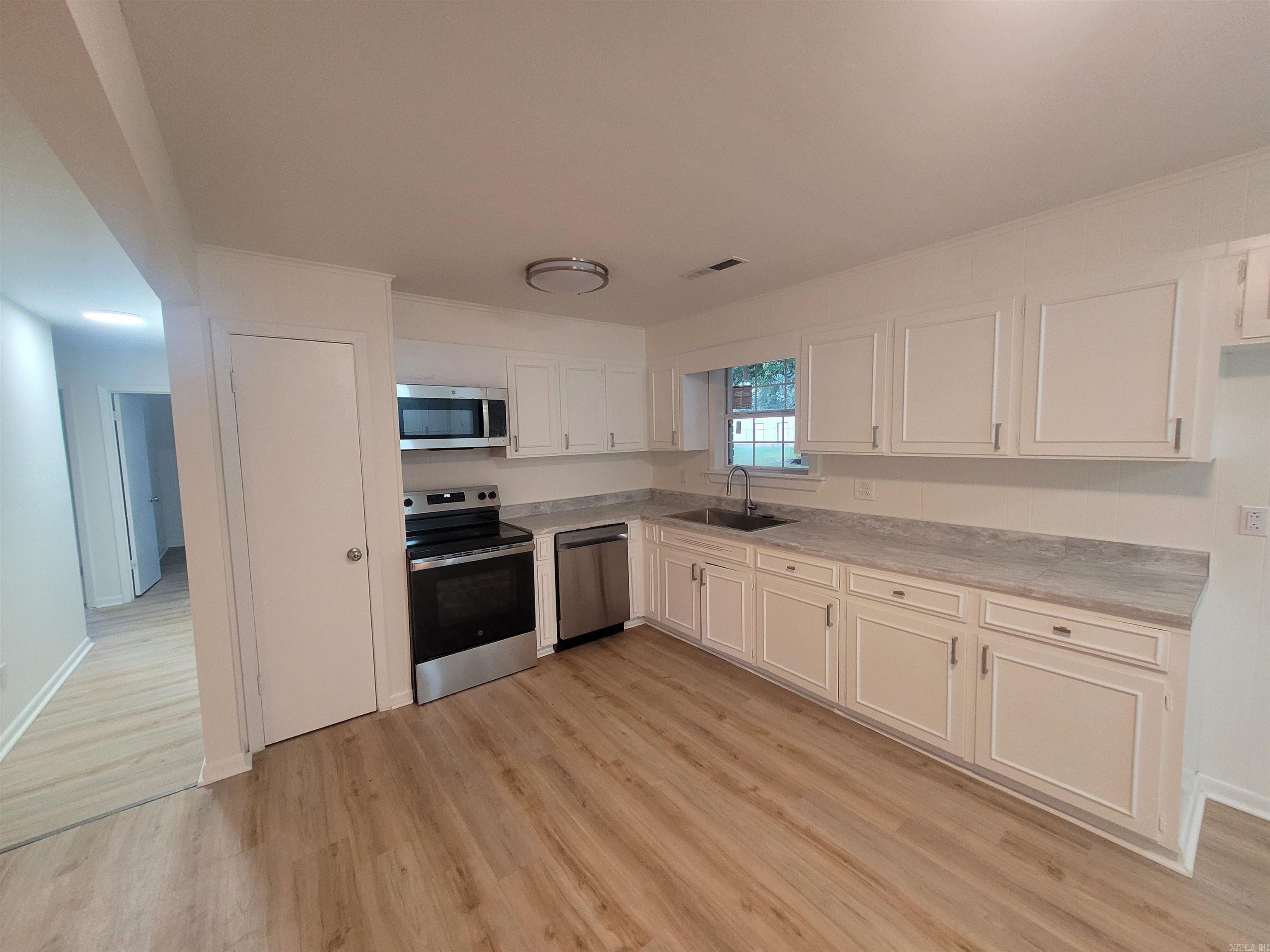 208  Crisp  West Helena, AR