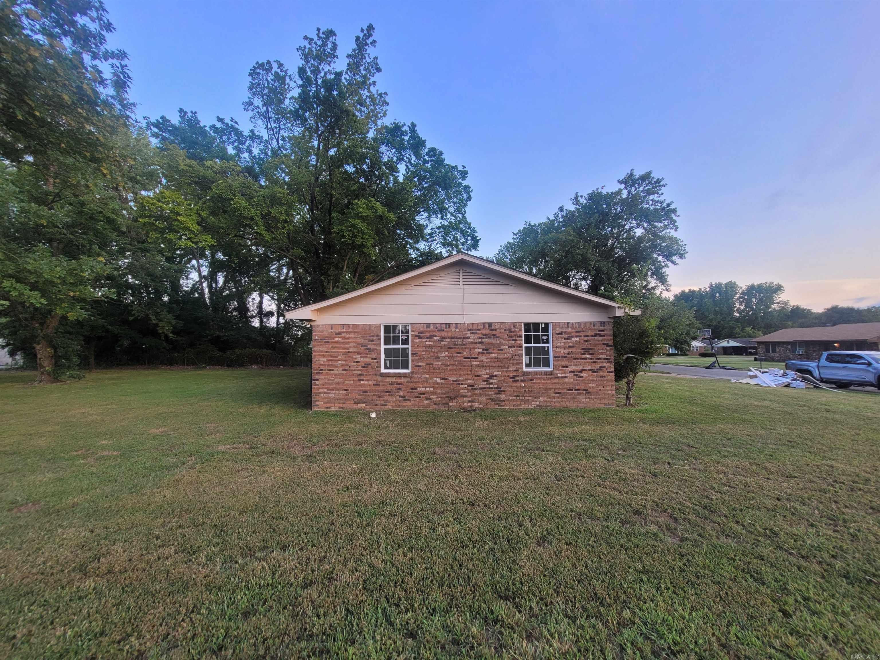 208  Crisp  West Helena, AR