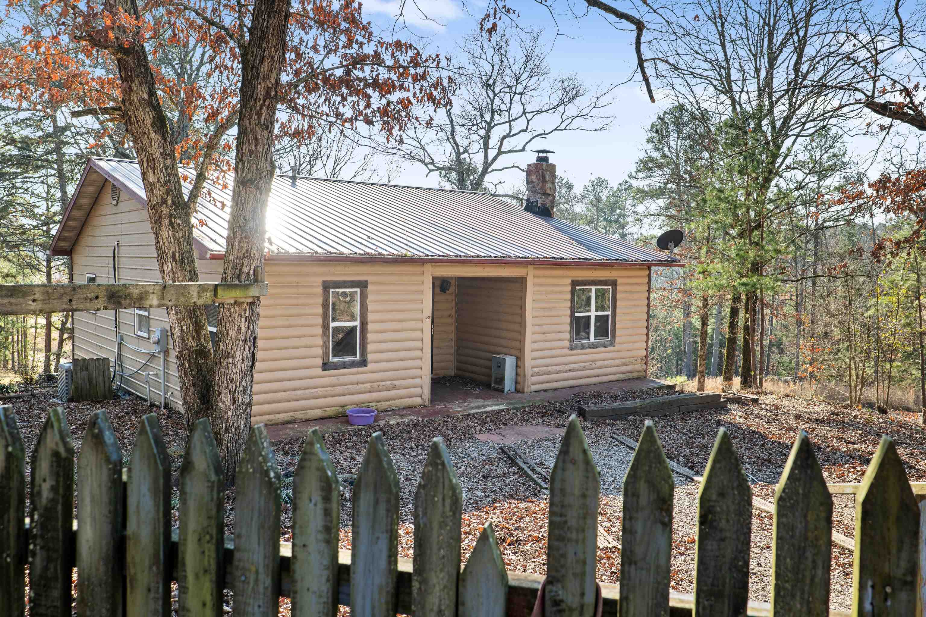 300 Silver Springs