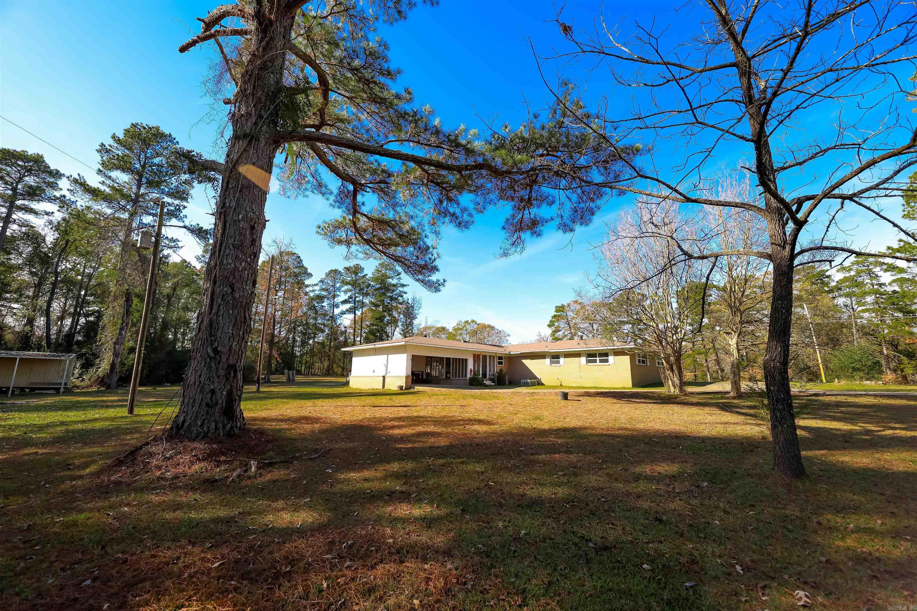 106 Ouachita 125 Camden, AR 71701