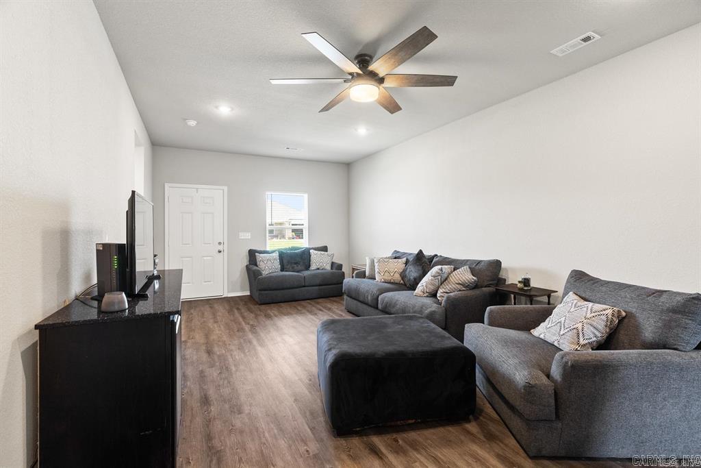 5077  Red Fox  Bauxite, AR
