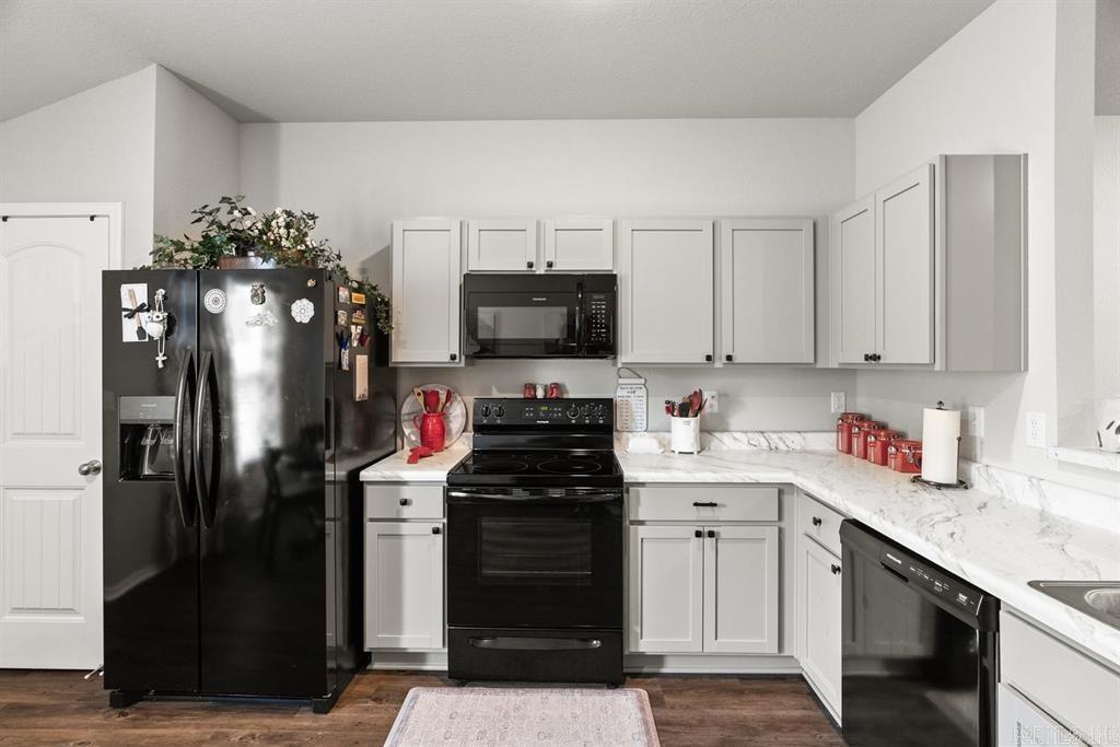 5077  Red Fox  Bauxite, AR