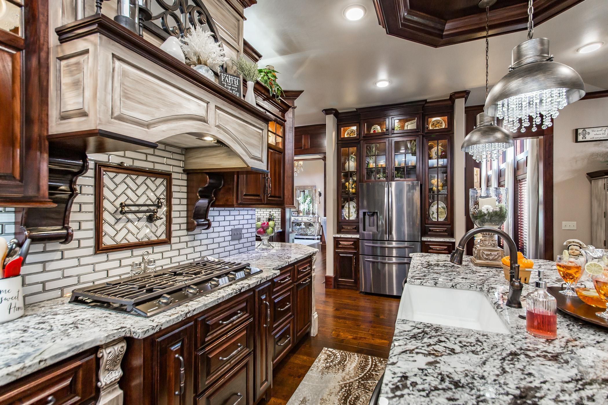 133  Osage  Mountain View, AR