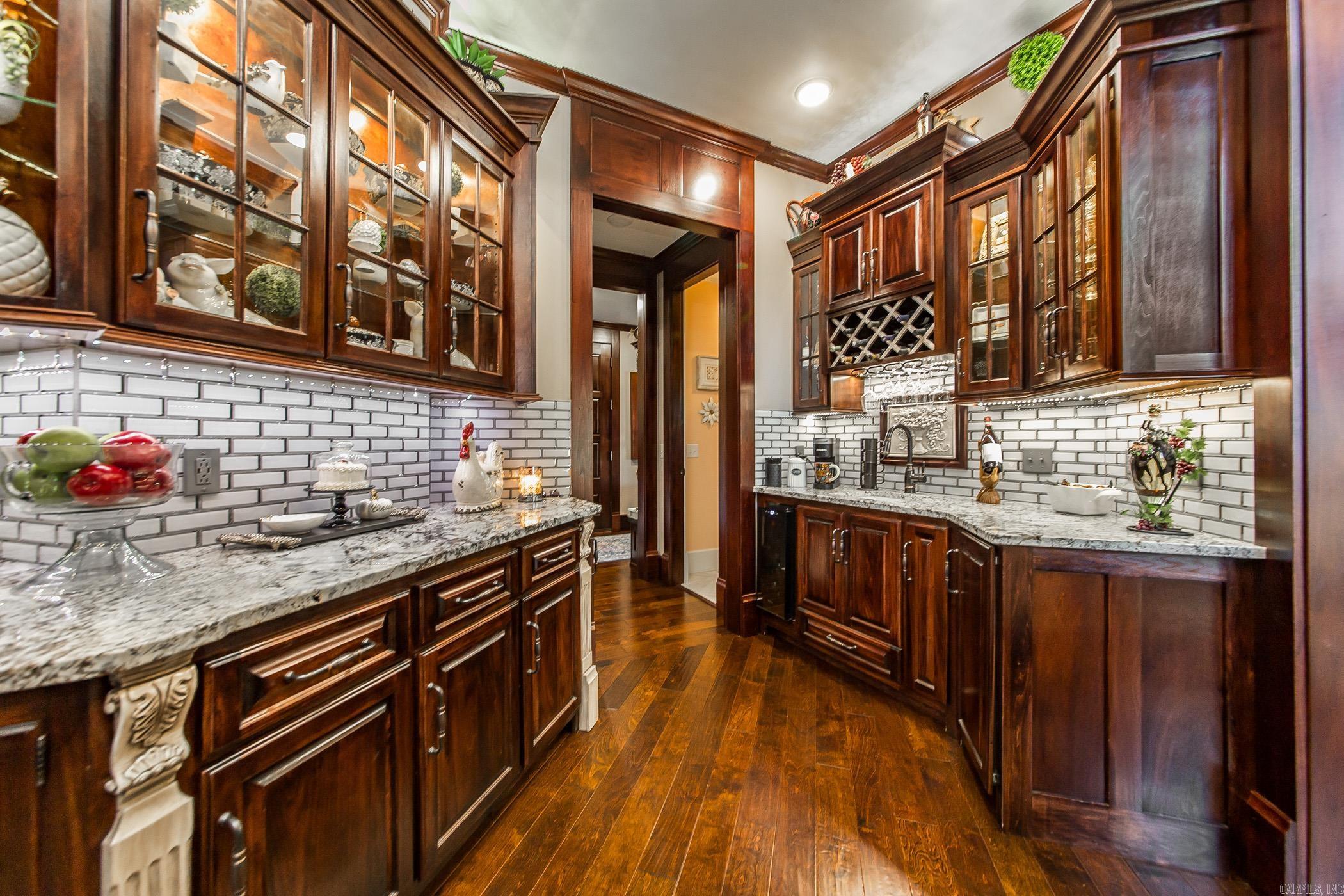 133  Osage  Mountain View, AR