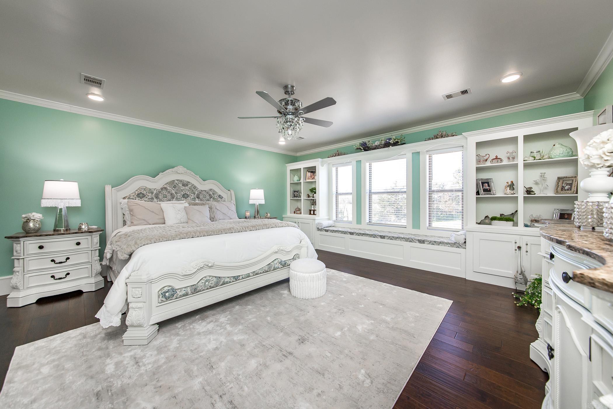 133  Osage  Mountain View, AR