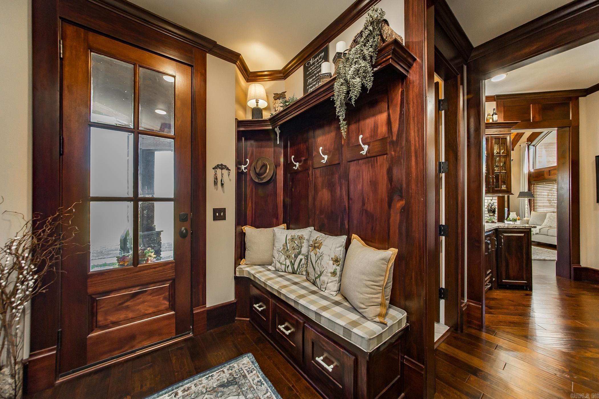 133  Osage  Mountain View, AR