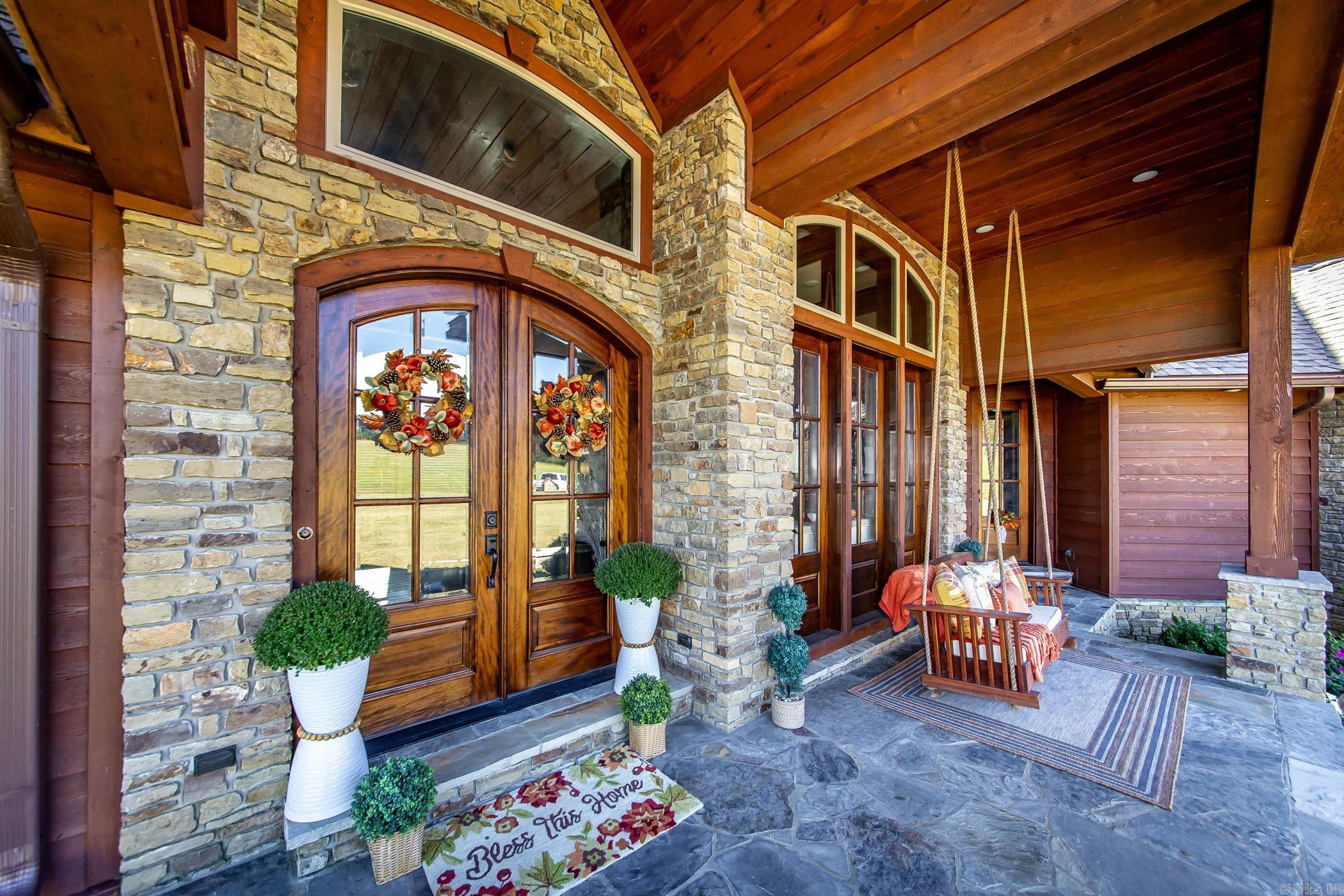 133  Osage  Mountain View, AR