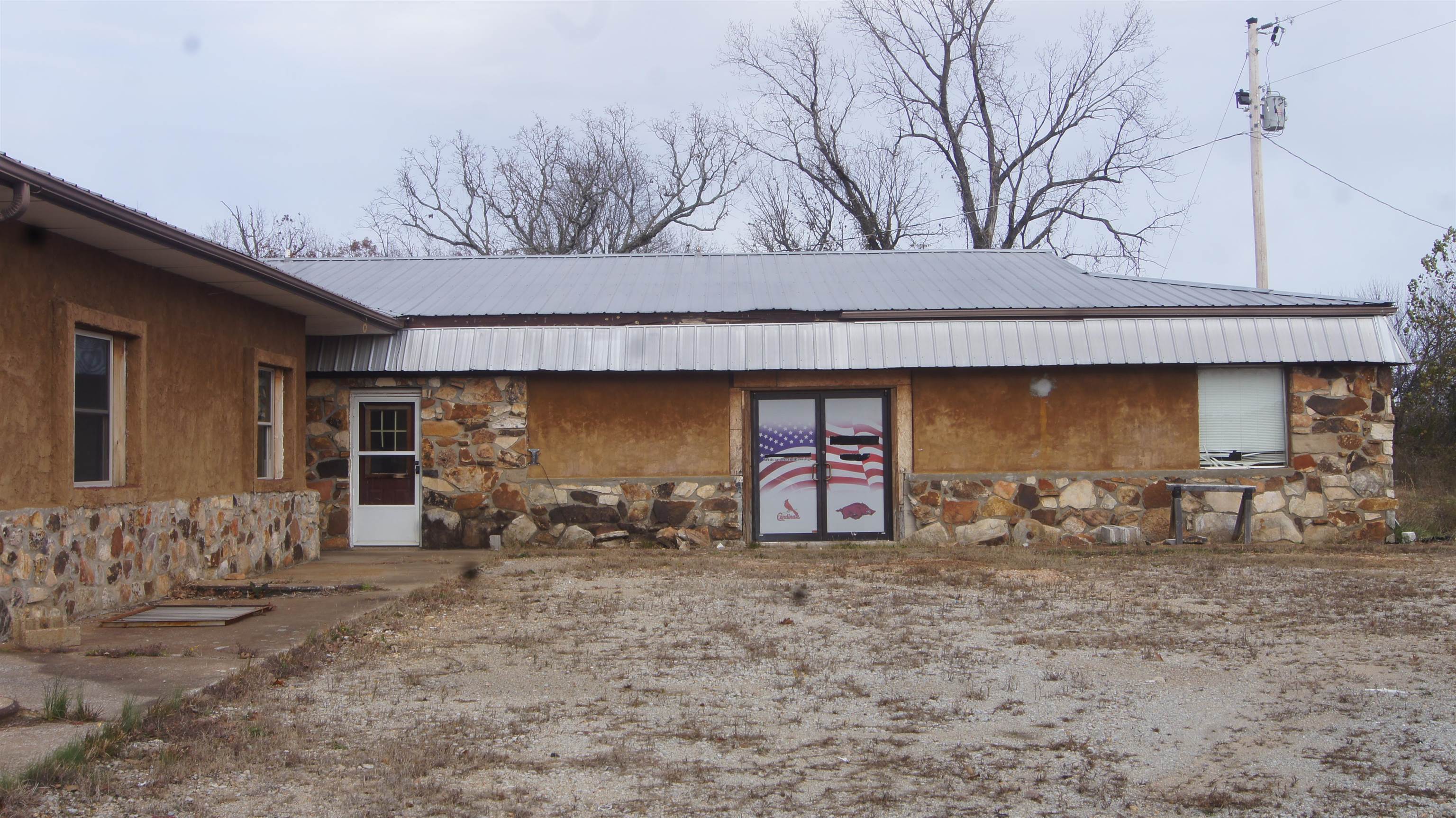 1618  Hwy 63 E  Hardy, AR