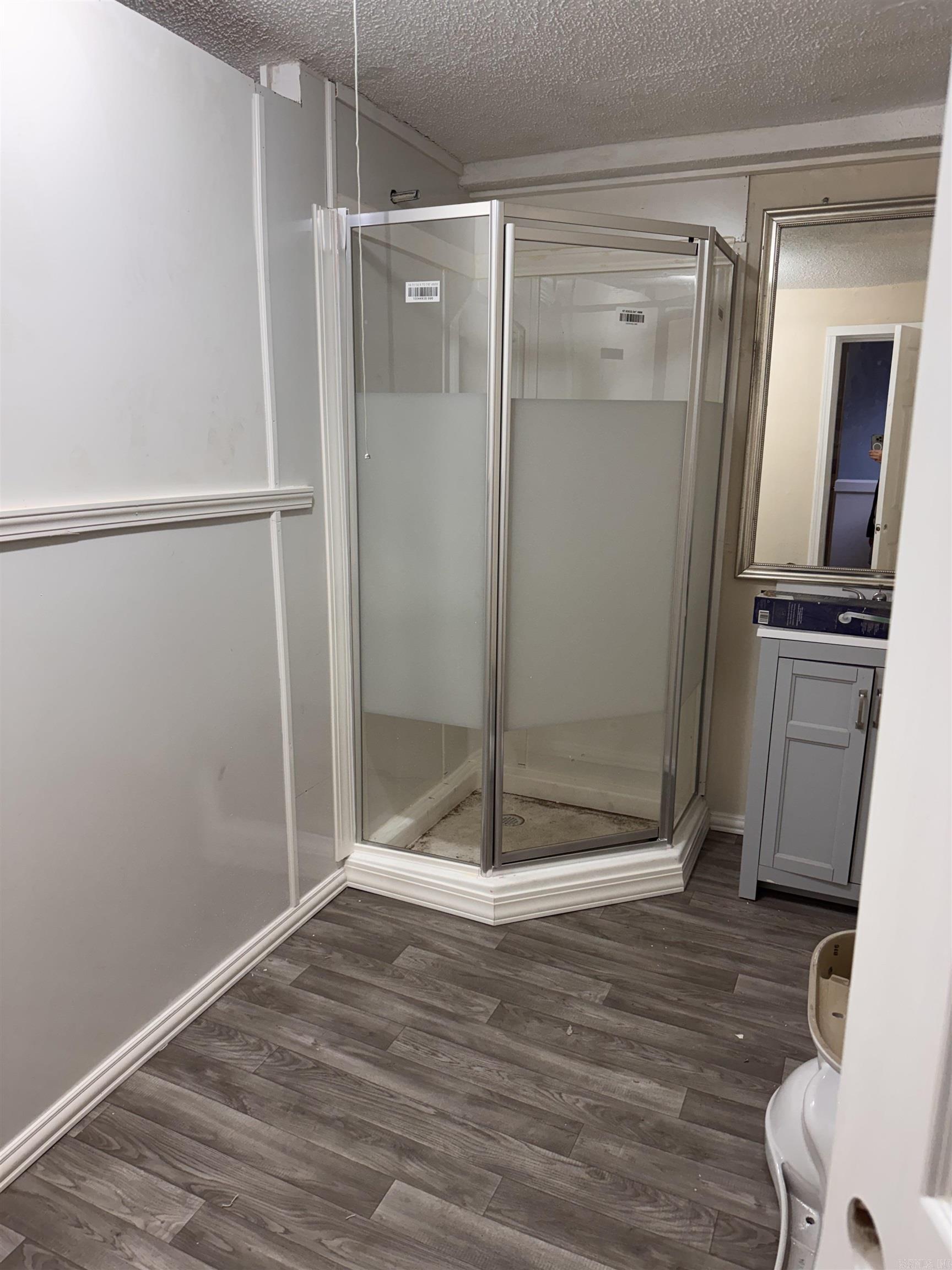 2509  O C  White, AR