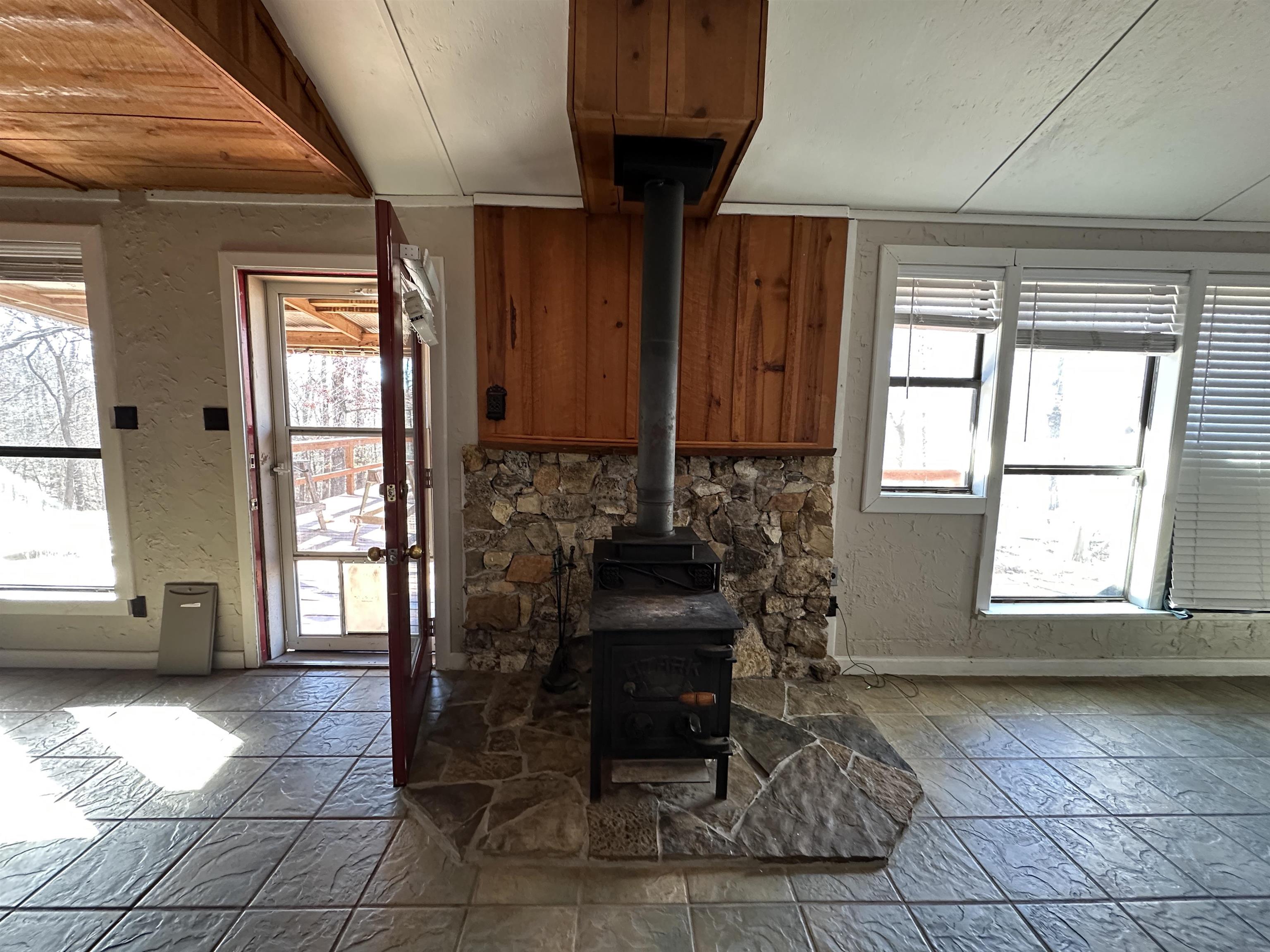 81 Butterfly Lane Flippin, AR 72634