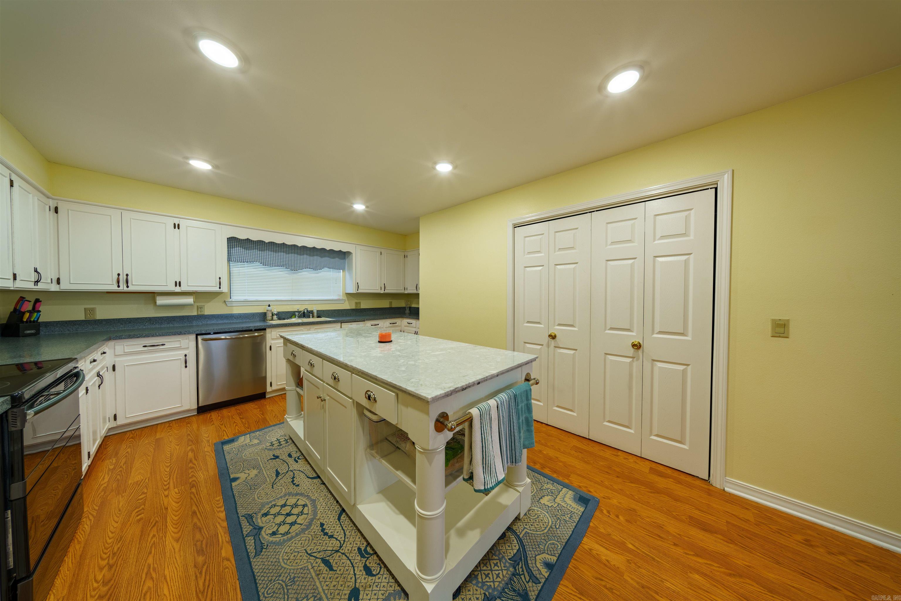 2535  Beach  Heber Springs, AR