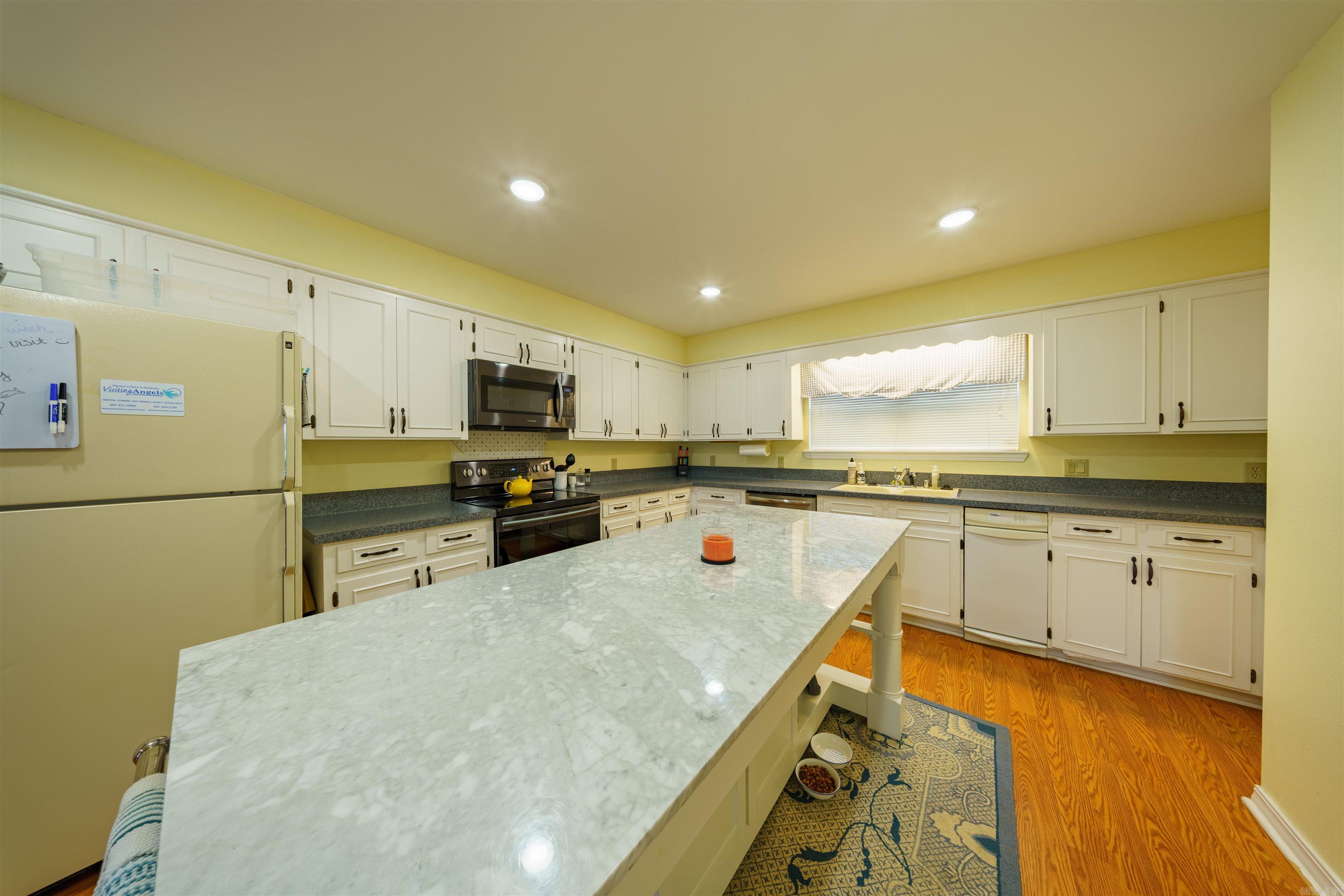 2535  Beach  Heber Springs, AR